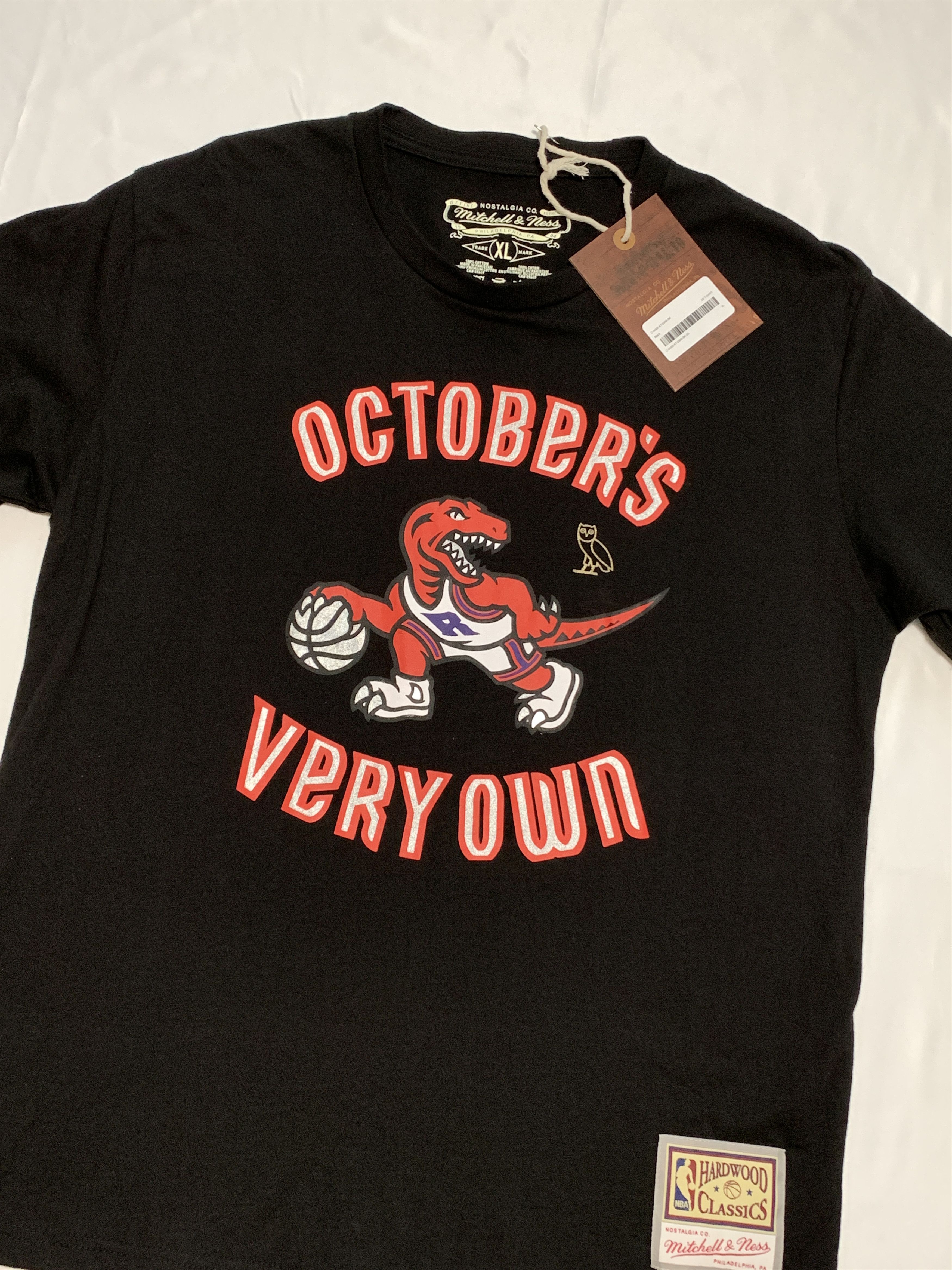 Mitchell & Ness OVO x Mitchell & Ness x NBA x RAPTORS '95 Draft Day T-Shirt Size US XL / EU 56 / 4 - 2 Thumbnail