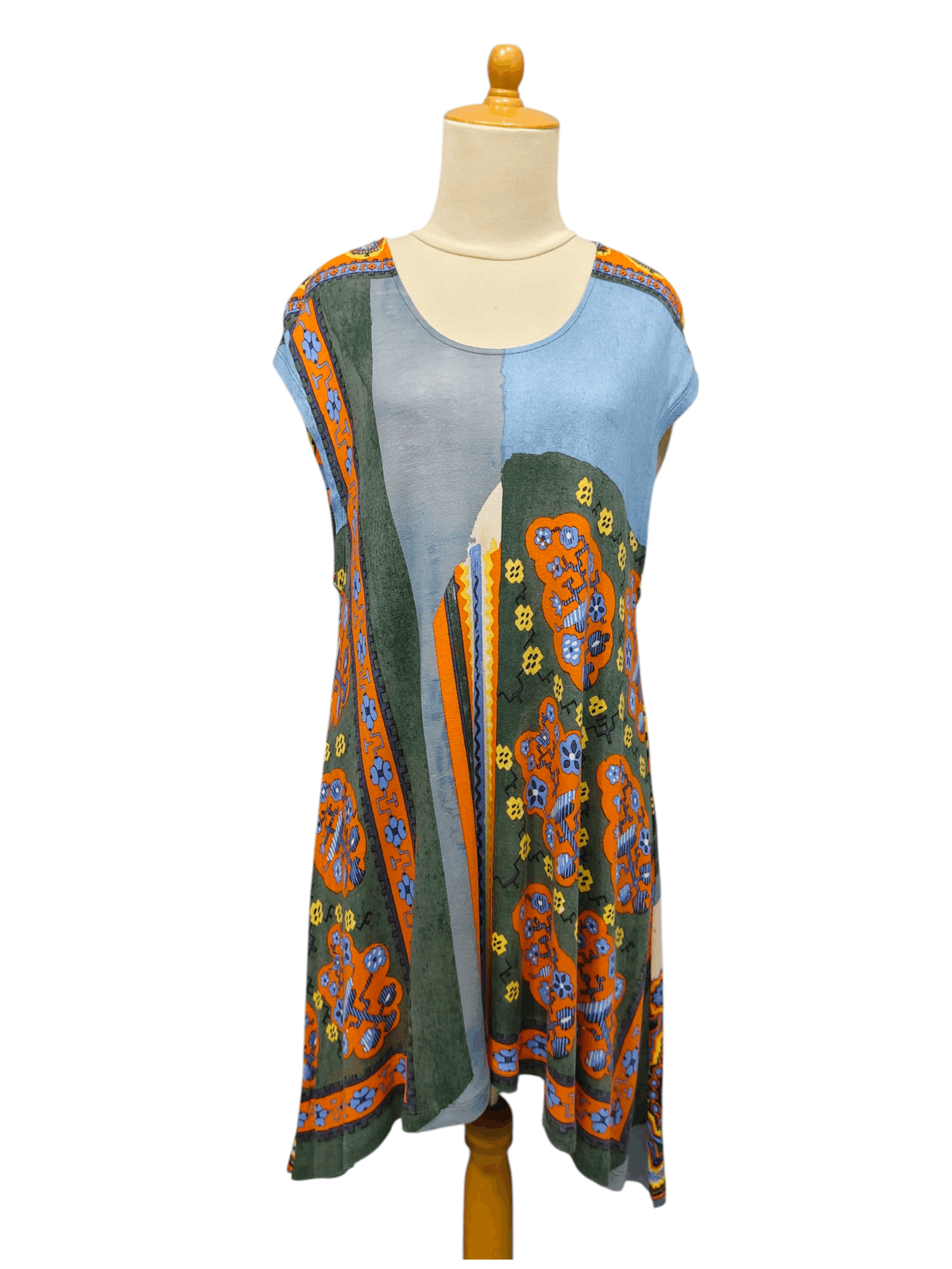 Tsumori Chisato Tsumori Chisato 🇯🇵 Graphic Panel Artwear Rayon Sleeveless Size L / US 10 / IT 46 - 1 Thumbnail