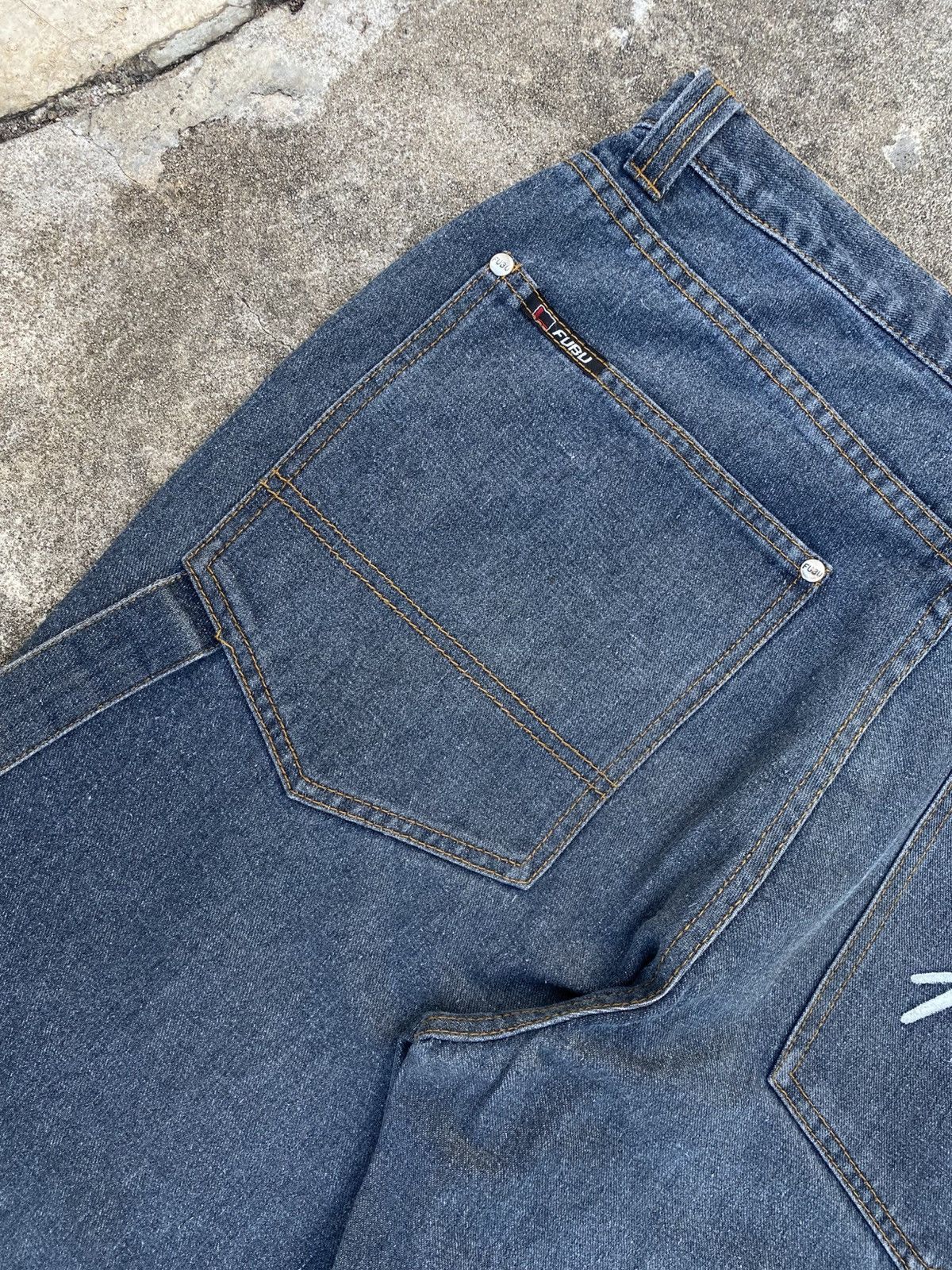 Fubu Vintage Y2K Fubu Denim Carpenter Logo Embroidery Size US 34 / EU 50 - 10 Thumbnail