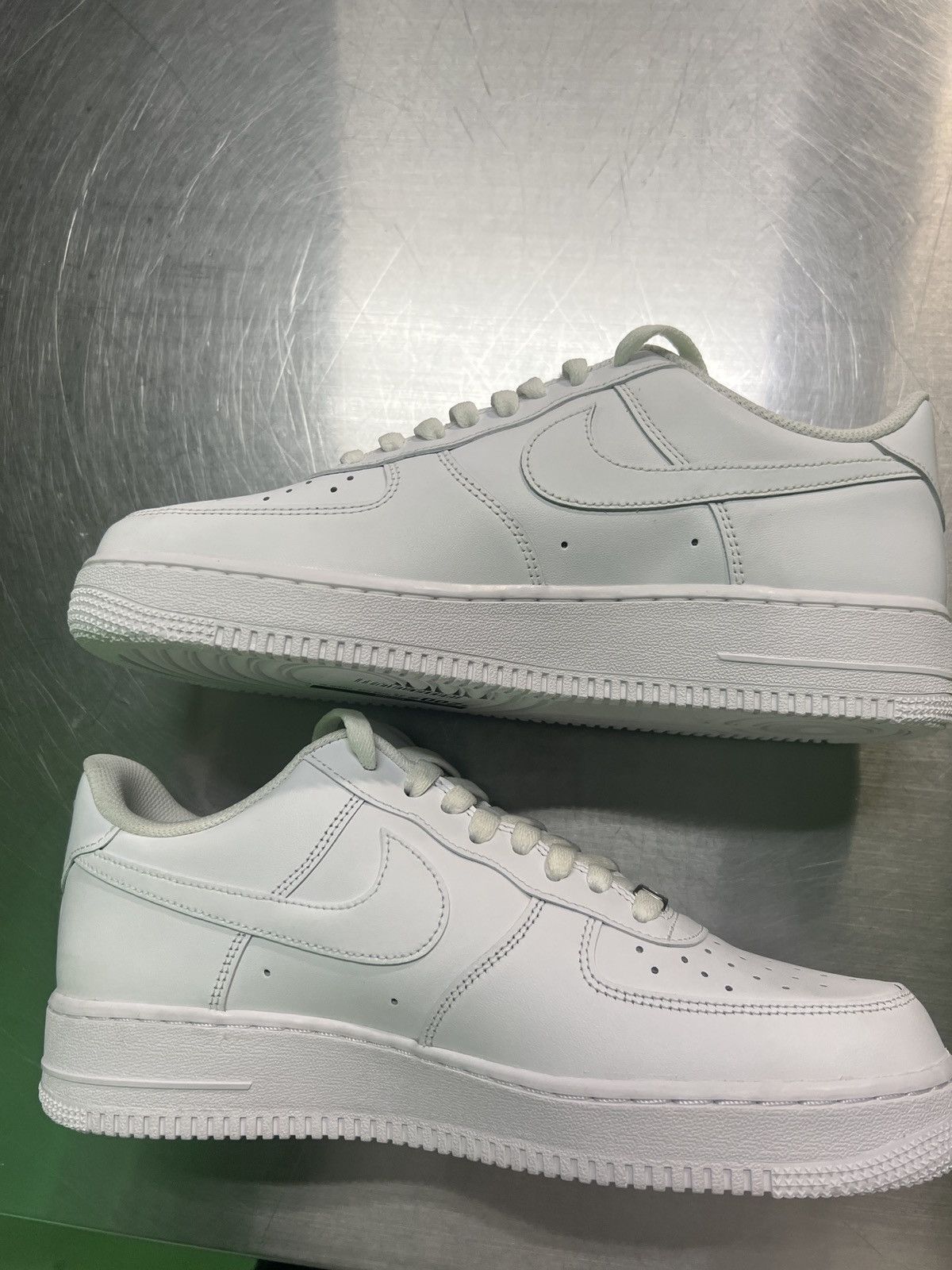 Nike Nike af1 x travis scott utopia Size US 9.5 / EU 42-43 - 2 Thumbnail