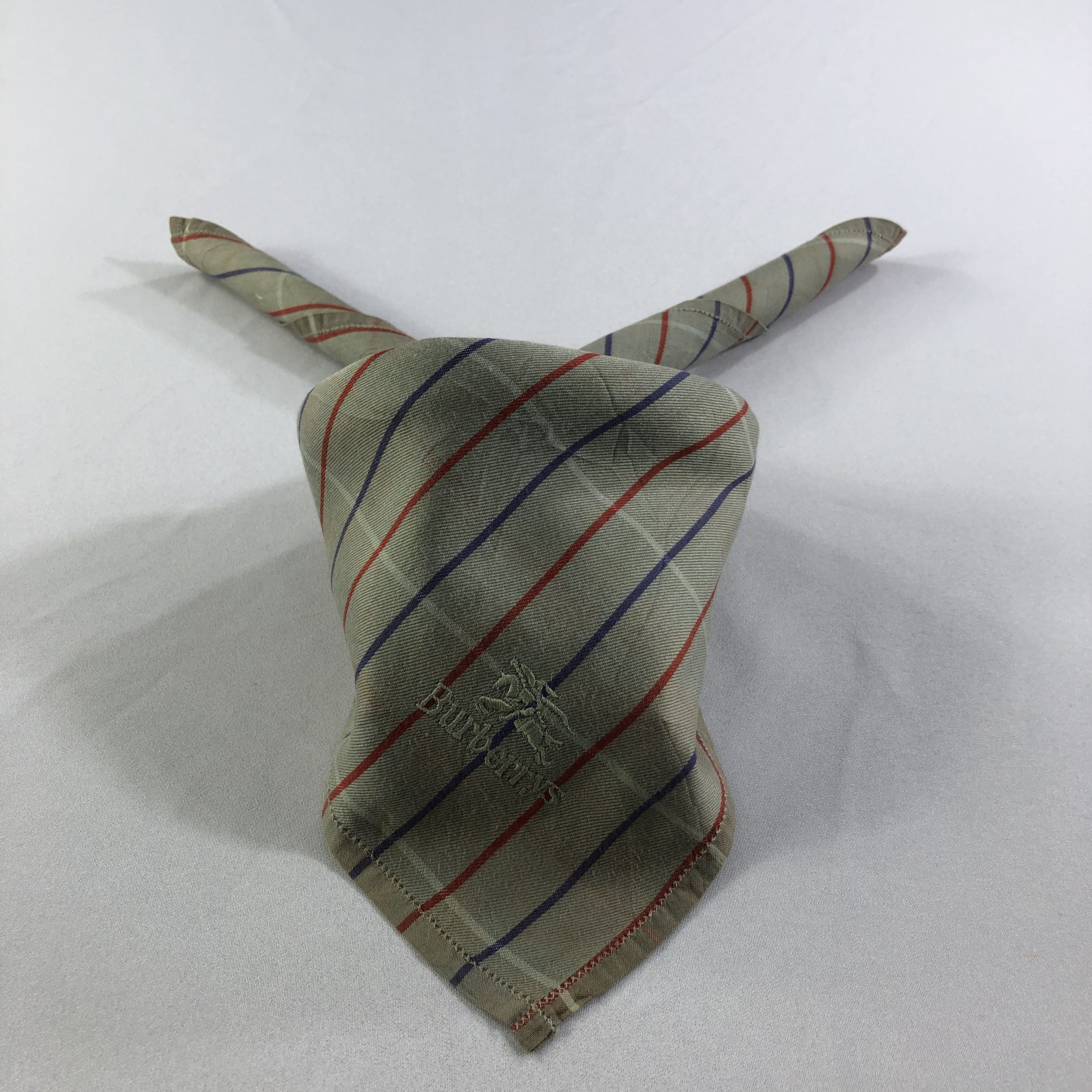 Burberry Burberrys Handkerchief Neckerchief Bandana H1571 Size ONE SIZE - 1 Thumbnail