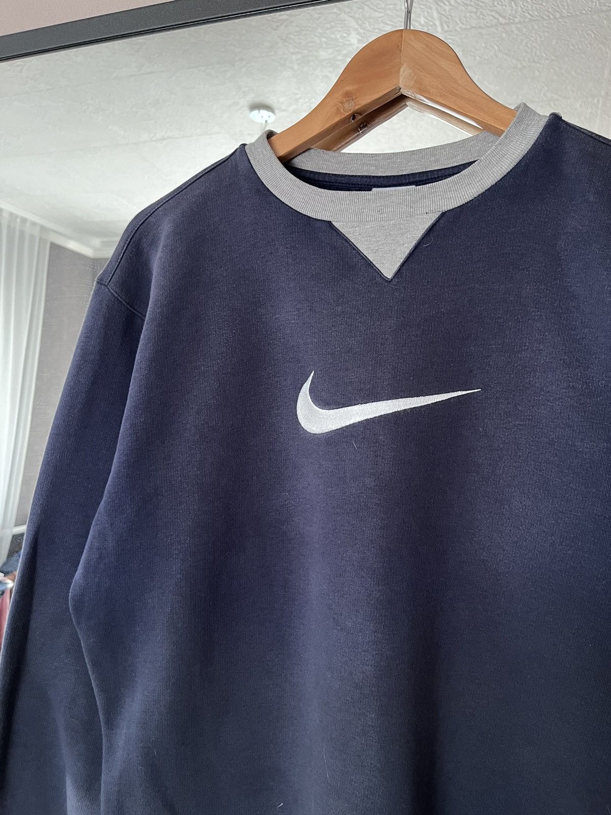 Nike Vintage NIKE Center Big Swoosh Embroidered Blue Sweatshirt Size US S / EU 44-46 / 1 - 2 Thumbnail