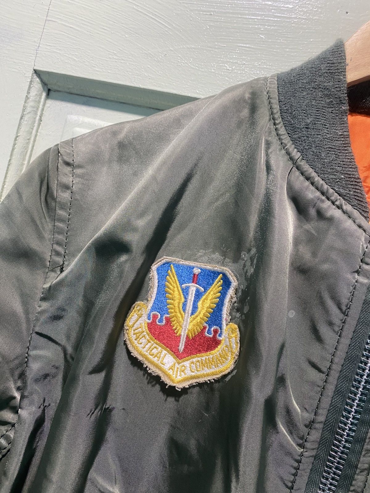 Alpha Industries Vintage 80s Alpha industries Ma-1 Bomber Jacket Olive Green Size US M / EU 48-50 / 2 - 7 Thumbnail