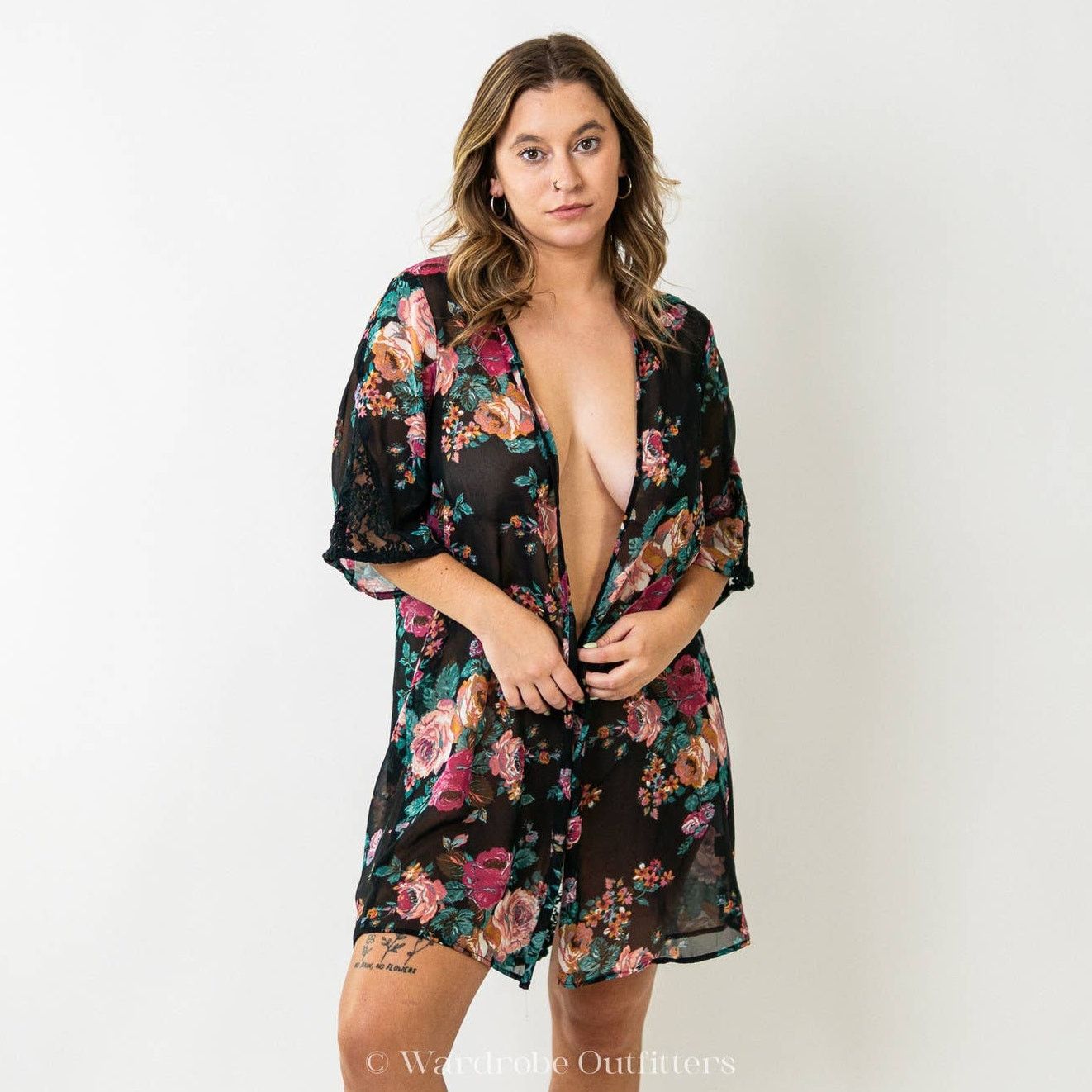 Designer Black x Floral & Lace Robe Lingerie Size ONE SIZE - 2 Thumbnail