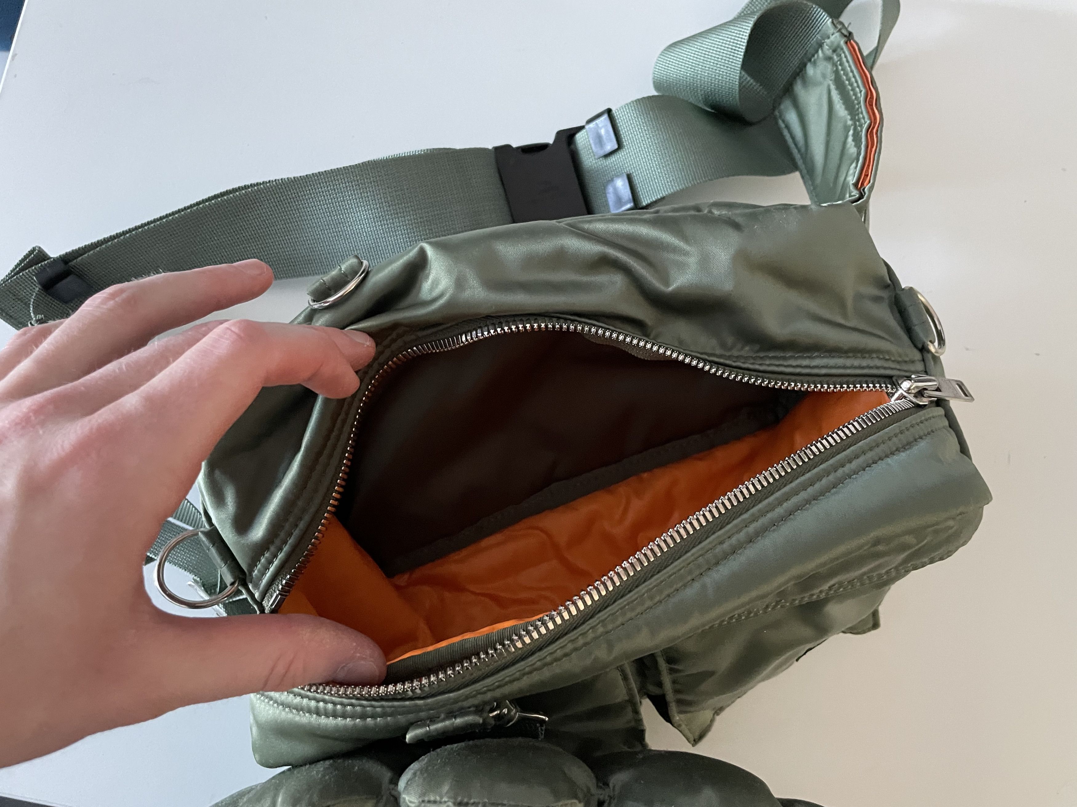 Porter × Takashi Murakami Takashi Murakami x PORTER Waist Bag Sage Green Size ONE SIZE - 5 Thumbnail