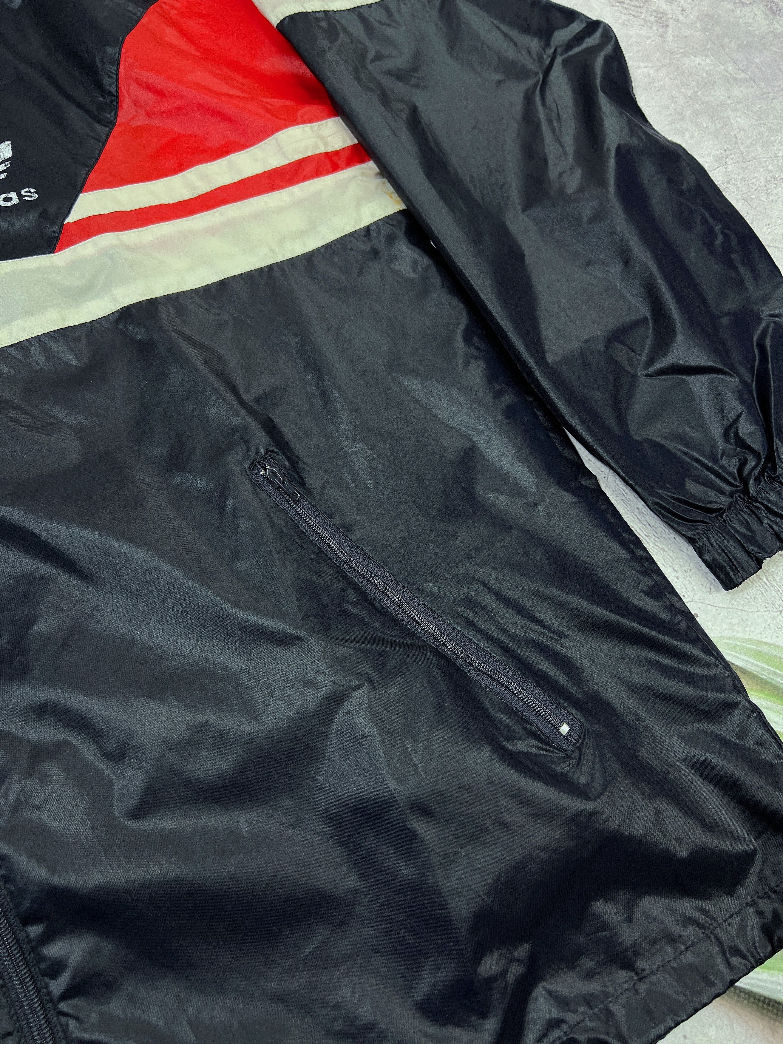 Adidas × Vintage Vintage Adidas Light Jacket Nylon Navy Blue & Red Size US M / EU 48-50 / 2 - 14 Thumbnail