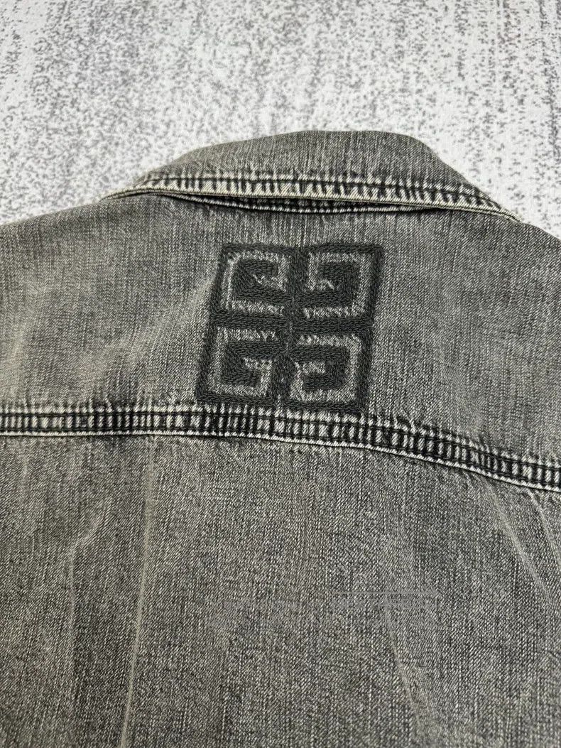 Givenchy Givenchy Distressed gray shirt jacket Size US XL / EU 56 / 4 - 6 Thumbnail