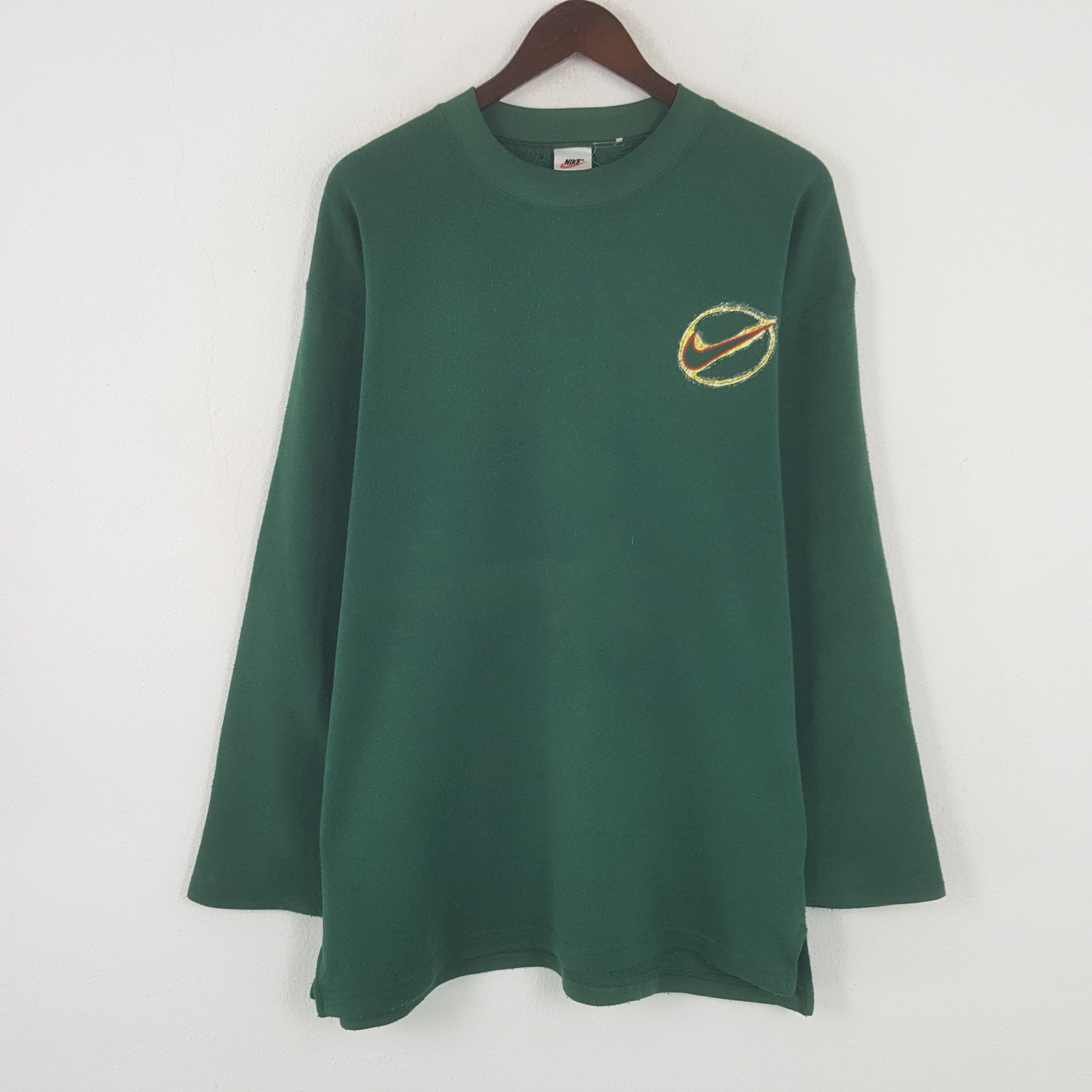 Nike × Vintage Vintage Nike Big Logo Sweatshirt Size US L / EU 52-54 / 3 - 3 Thumbnail