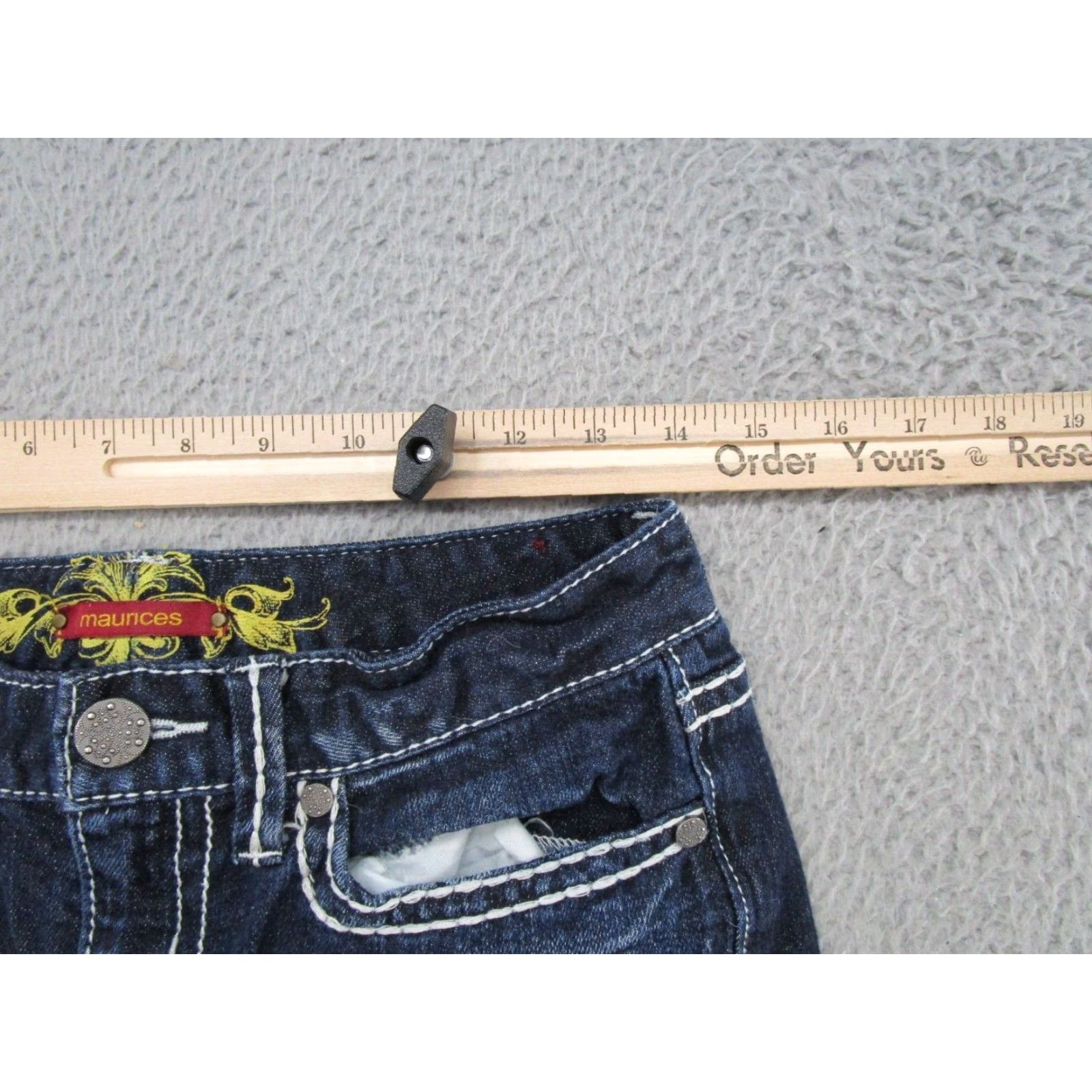 Vintage Maurices Y2K Women's Denim Capri Jeans Dark Wash Stretch Size 4 Blue Capri Jeans Womens Size 27" / US 4 / IT 40 - 4 Thumbnail