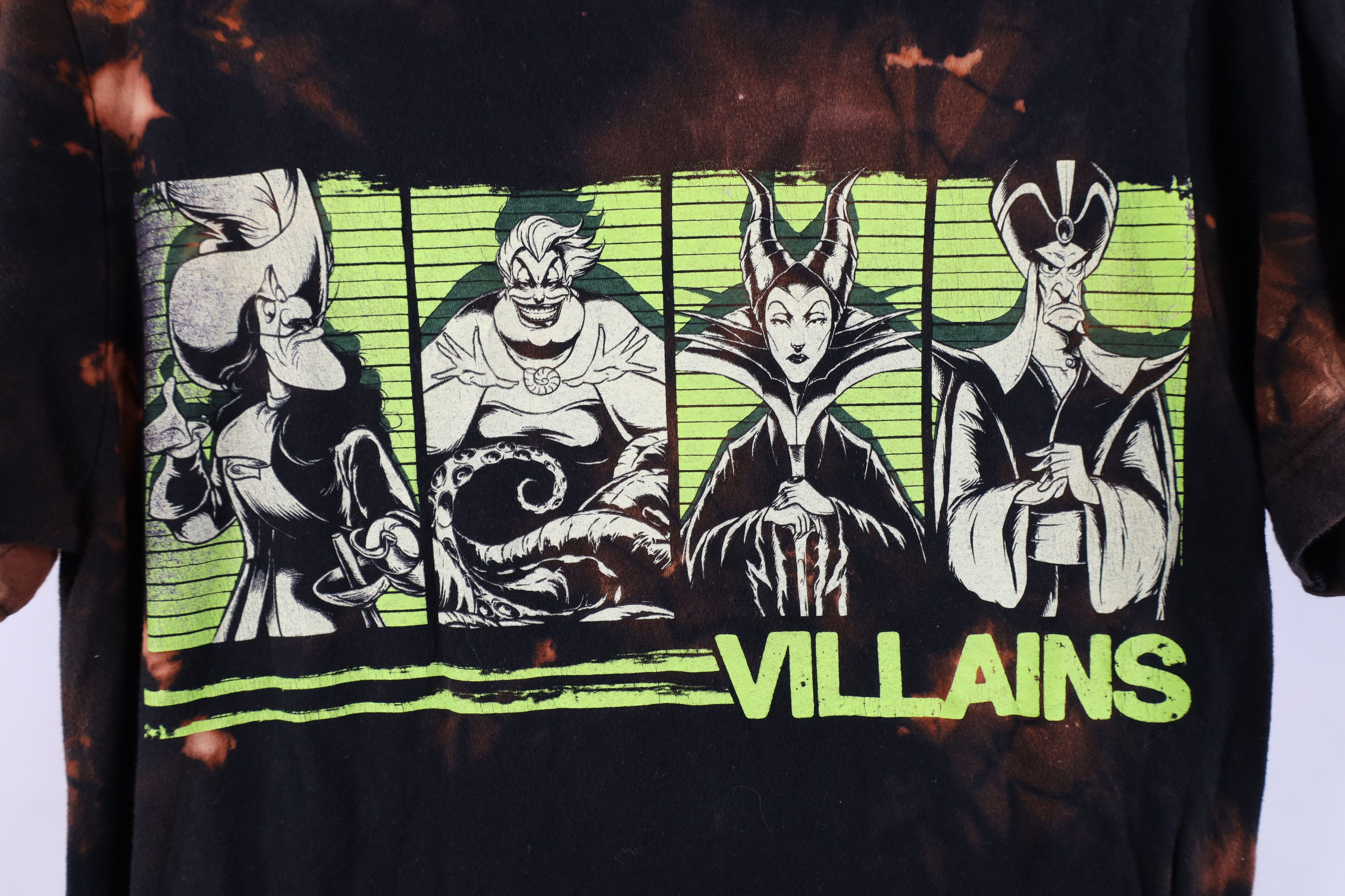 Disney × Vintage Vintage Disney Movie Villains Acid Wash Short Sleeve T-Shirt Size S / US 4 / IT 40 - 4 Thumbnail