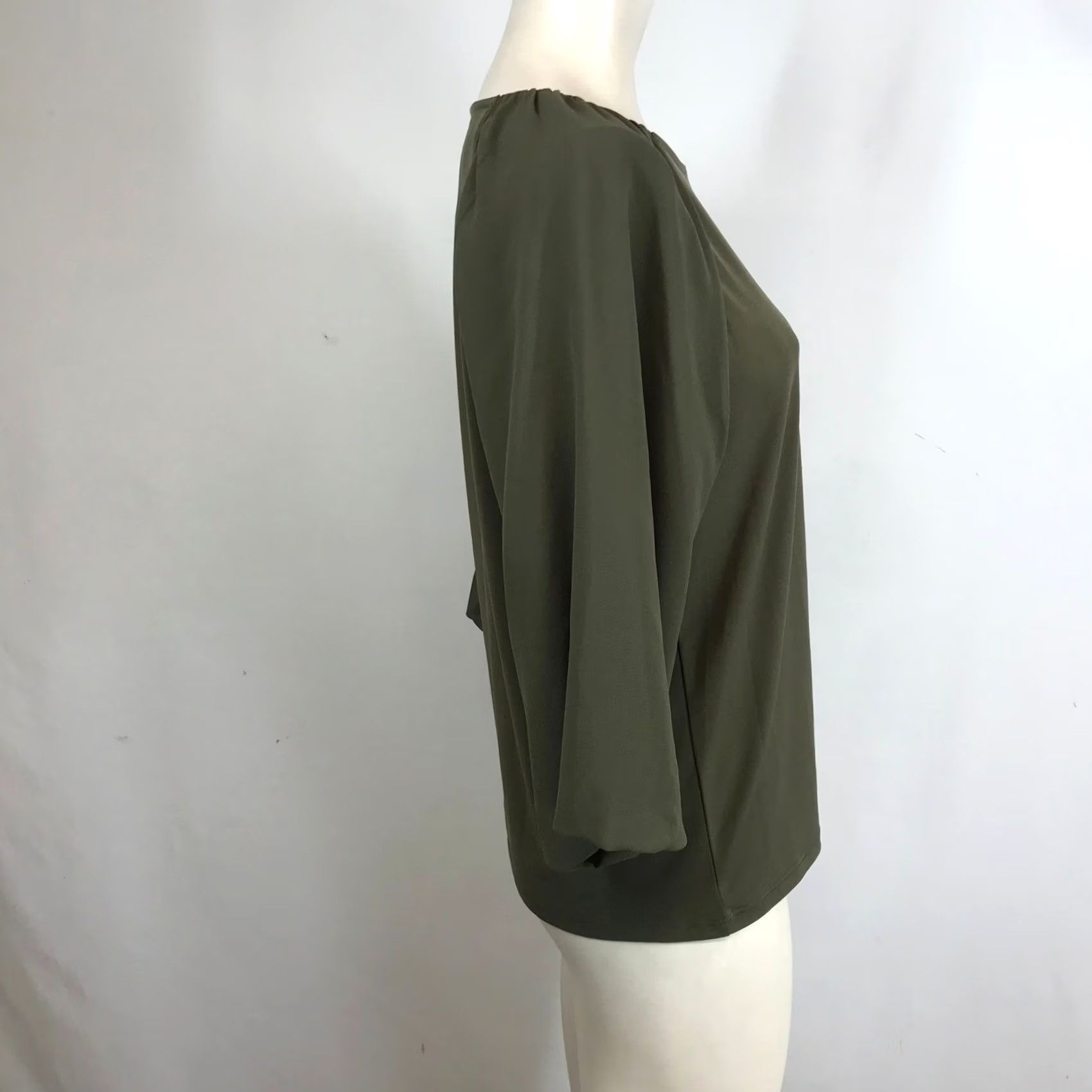 Calvin Klein VINTAGE: Calvin Klein Women Small Olive Green 3/4 Sleeve Boat Neck Top Modern Essentials Size S / US 4 / IT 40 - 4 Thumbnail