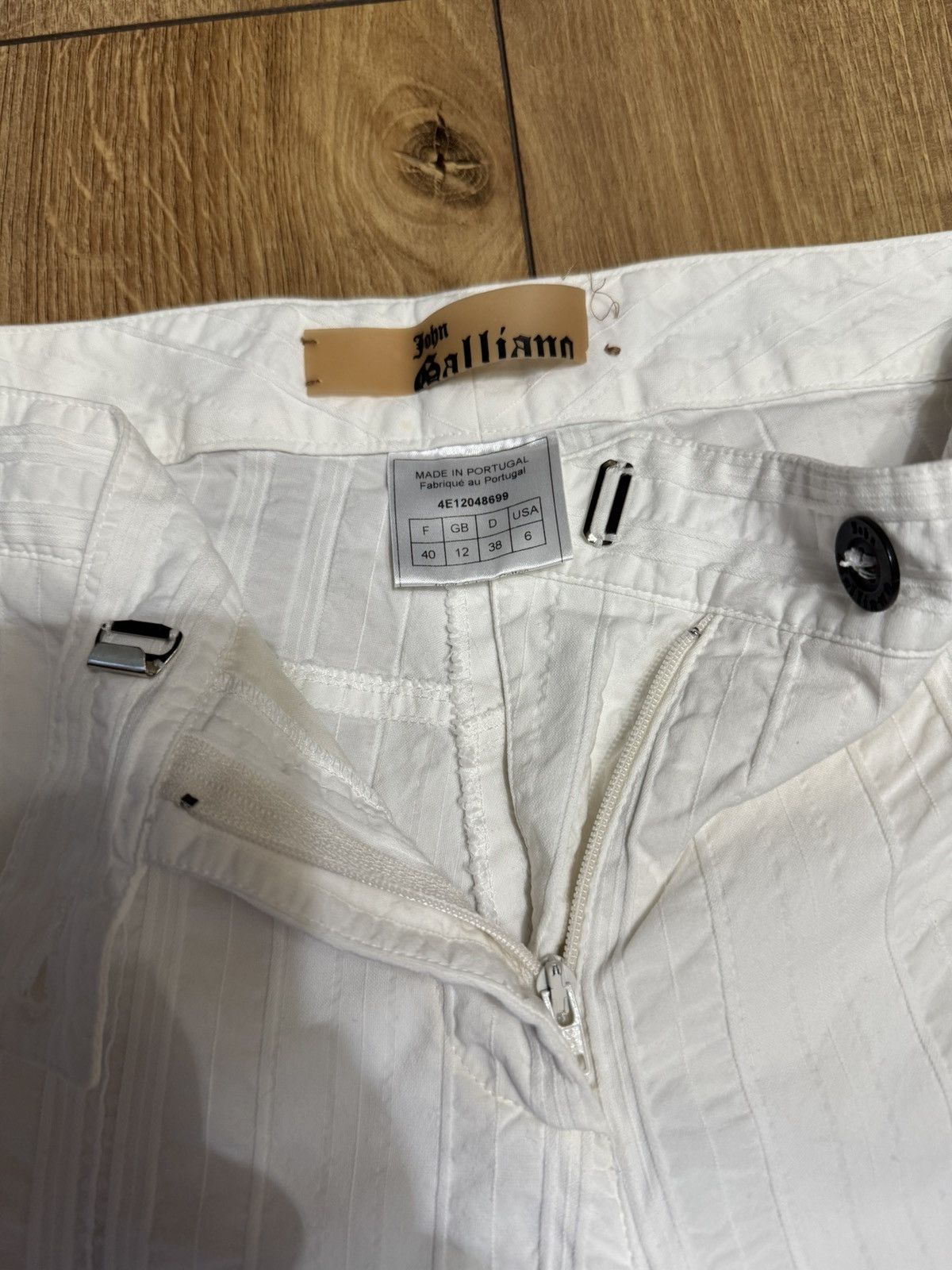 John Galliano Jhon Galliano Vintage Woman Flared Pants Size 28" / US 6 / IT 42 - 4 Thumbnail