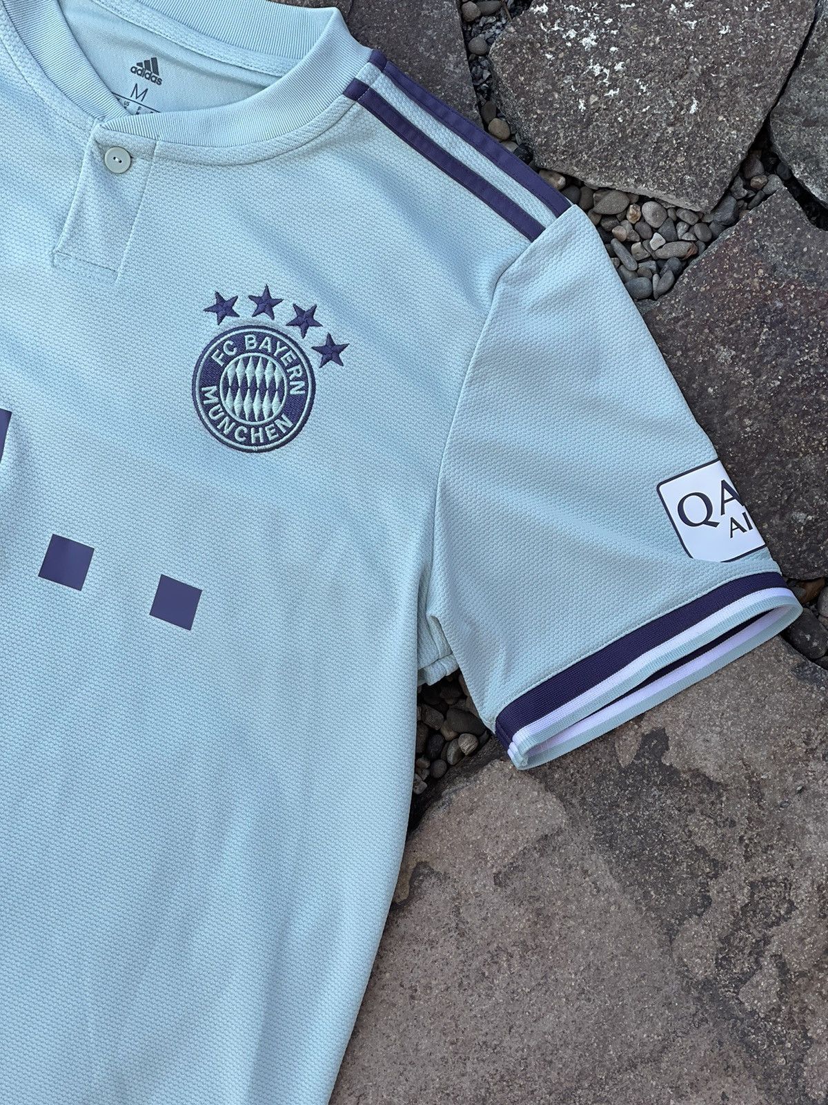 Adidas 2018 Adidas Bayern Munchen soccer jersey Size US M / EU 48-50 / 2 - 3 Thumbnail
