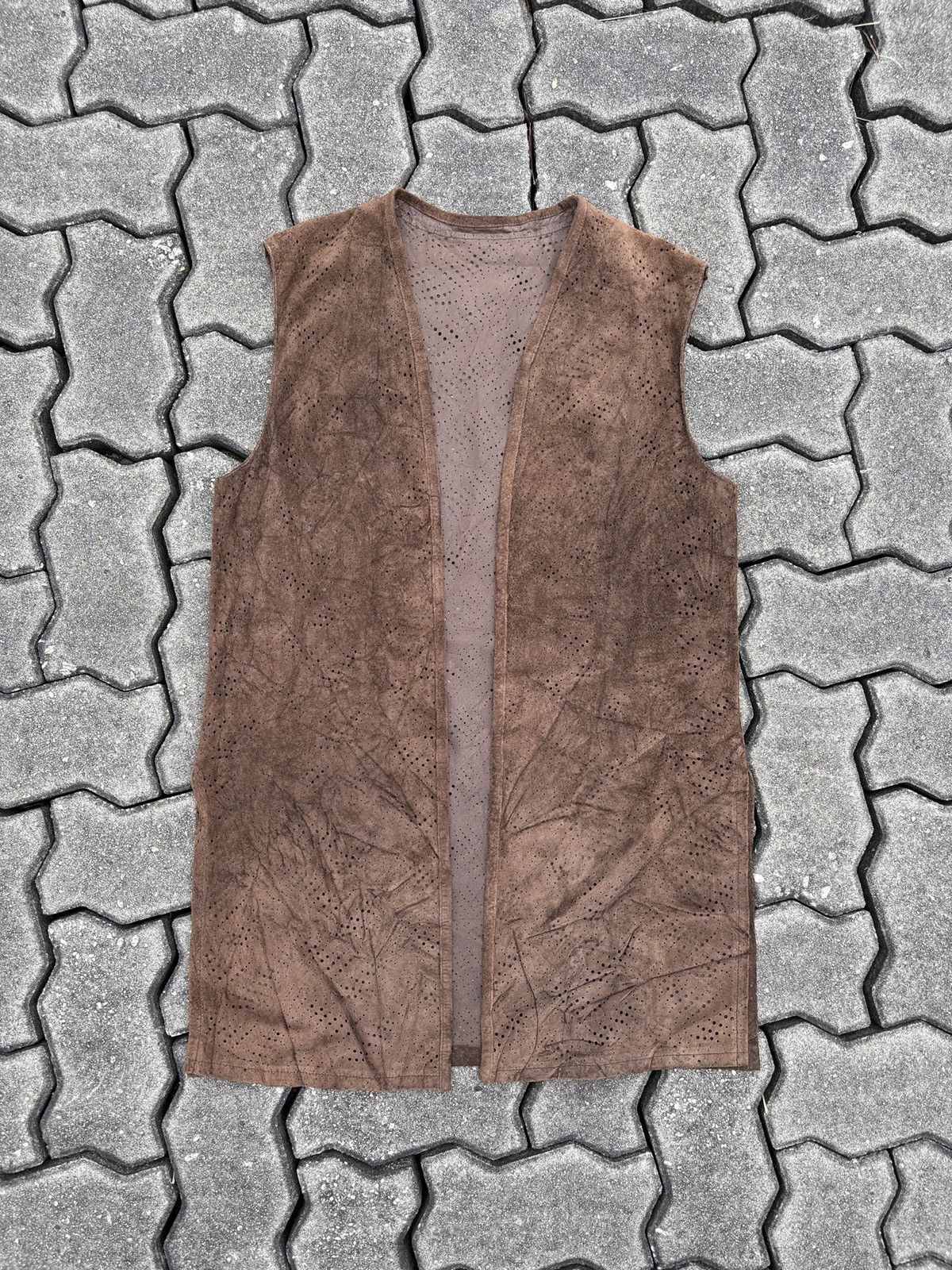 Japanese Brand Vintage Sleeveless Cardigan Suede Leather Outerwear Size US M / EU 48-50 / 2 - 2 Thumbnail