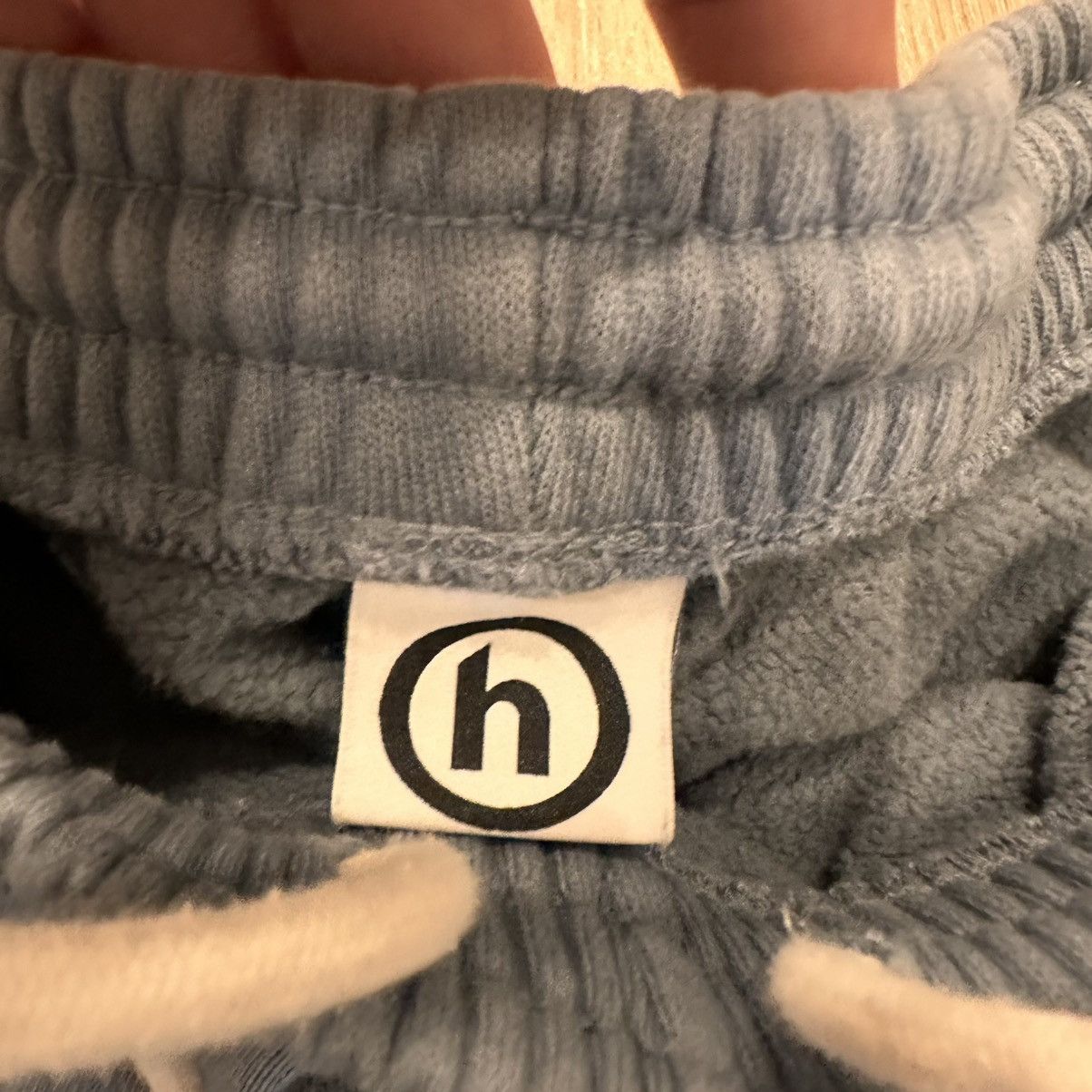 HIDDEN HIDDEN NATURE HANDS SWEAT SHORTS Size US 32 / EU 48 - 4 Thumbnail