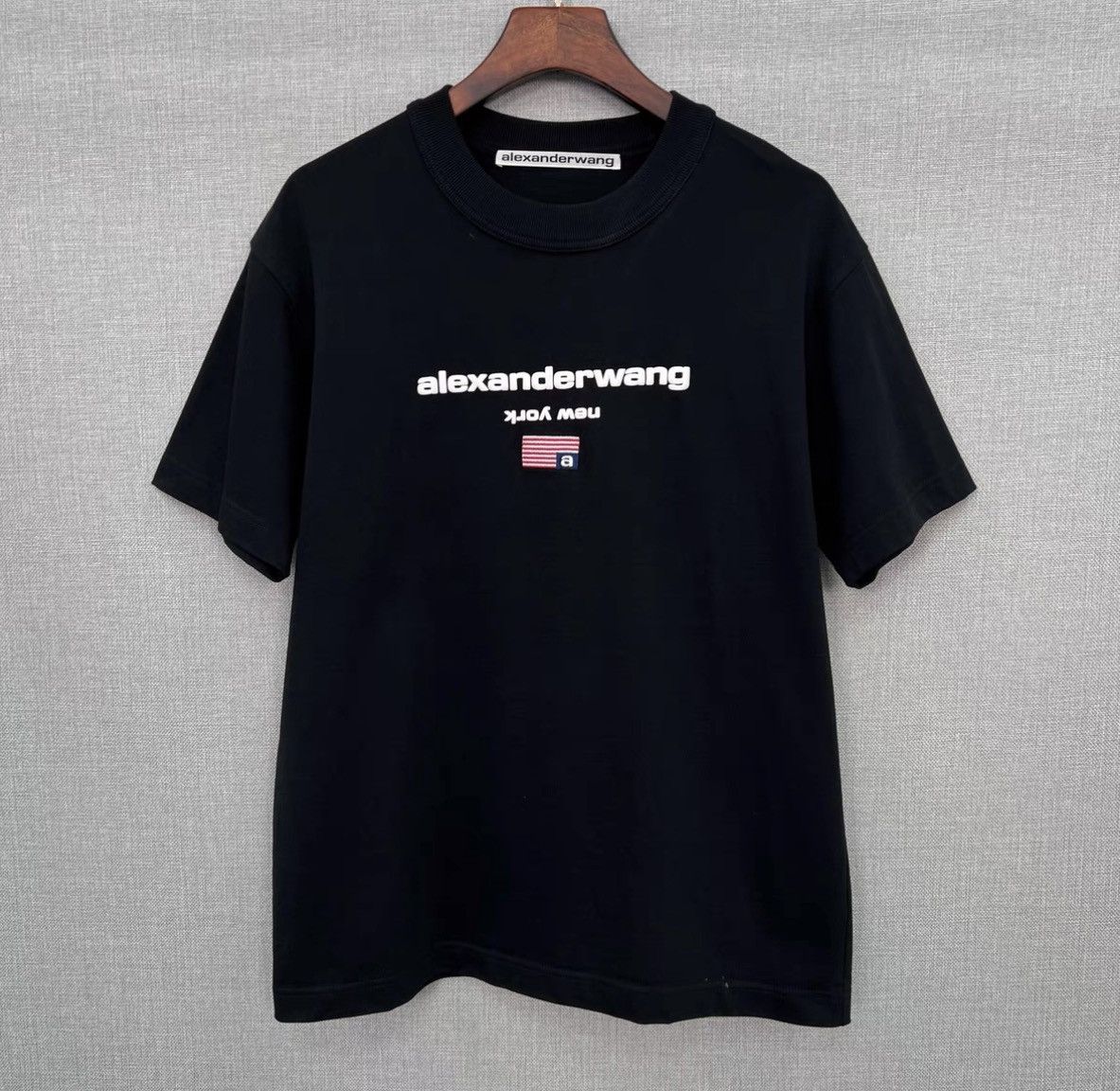 Alexander Wang Alexander Wang Black Foam Print Letter Short Sleeve T-Shirt Size US S / EU 44-46 / 1 - 1 Thumbnail