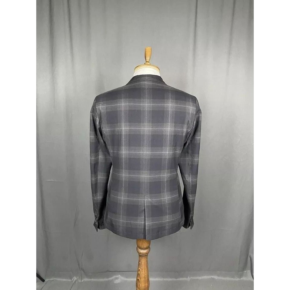 Hugo Boss Hugo Boss Men's Gray Checked Blazer Sportcoat Jacket Size 52 Size 52R - 8 Thumbnail