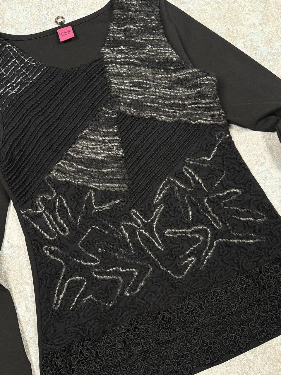 Other Save The Queen Black Embroidered Blouse Size L / US 10 / IT 46 - 3 Thumbnail