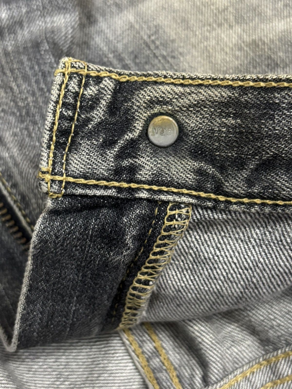 Levi's Vintage Levis 503 Rusty Charcoal Wash Baggy Distressed Jeans Size US 33 - 20 Thumbnail