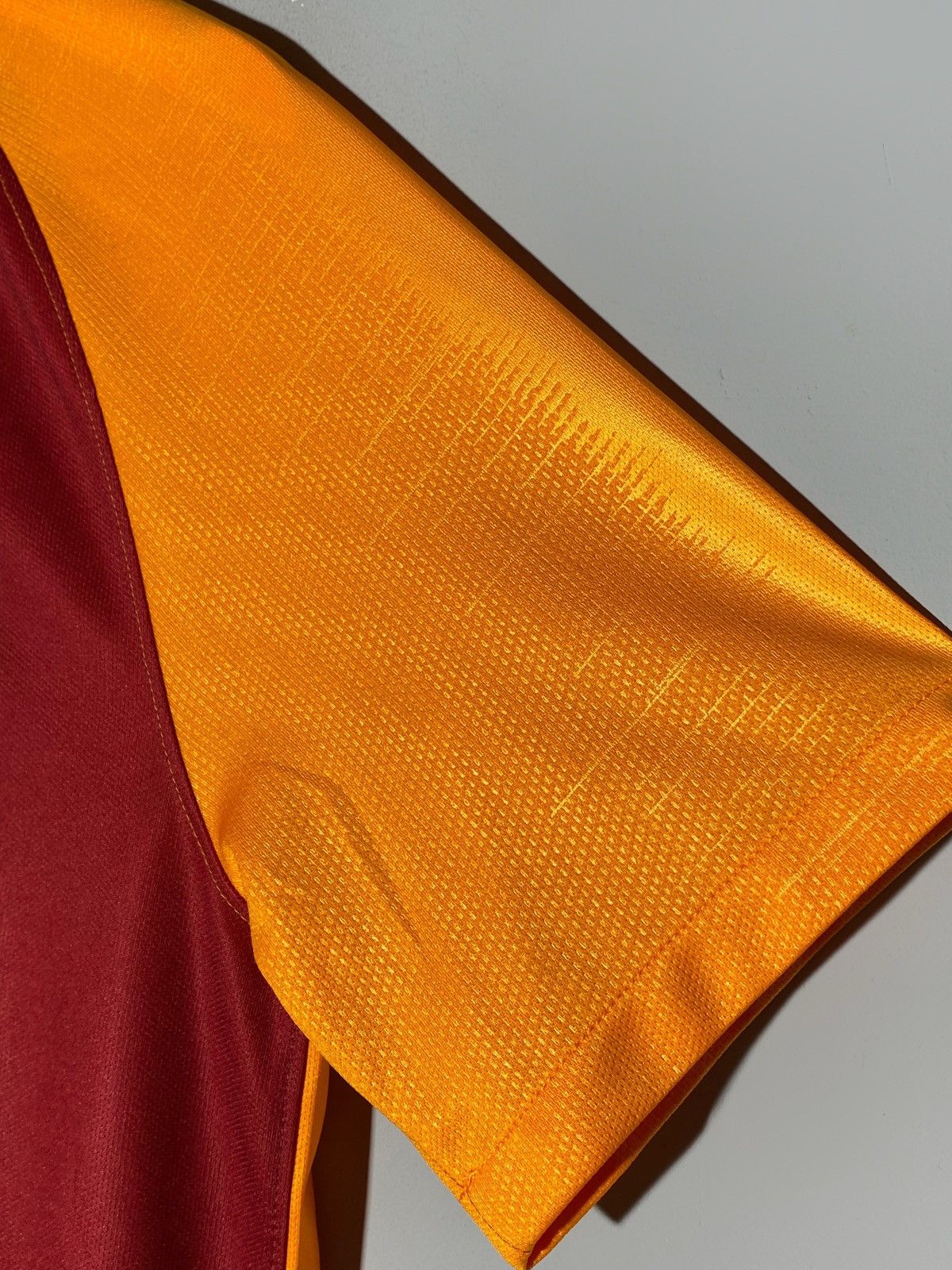 Nike Nike Galatasaray 2018/19 Home Football Shirt Soccer Jersey Size US M / EU 48-50 / 2 - 9 Thumbnail