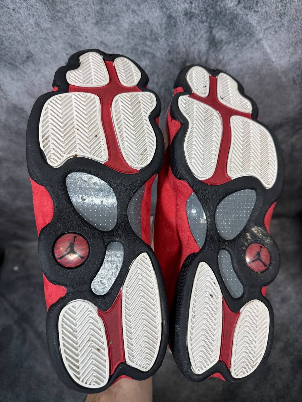 Jordan Brand Size 11 | Jordan 13 Chicago With Box | Pre-Owned Size US 11 / EU 44 - 4 Thumbnail