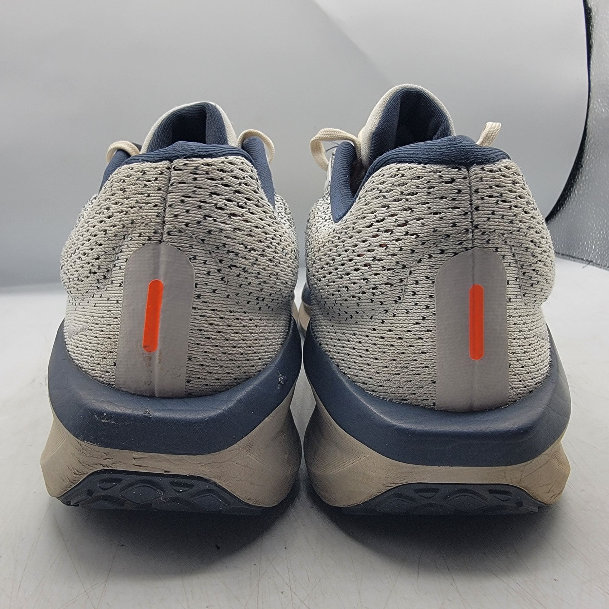 Nike Nike Air Winflo 11 Sail Mens 12 White Total Orange Athletic Size US 12 / EU 45 - 5 Thumbnail