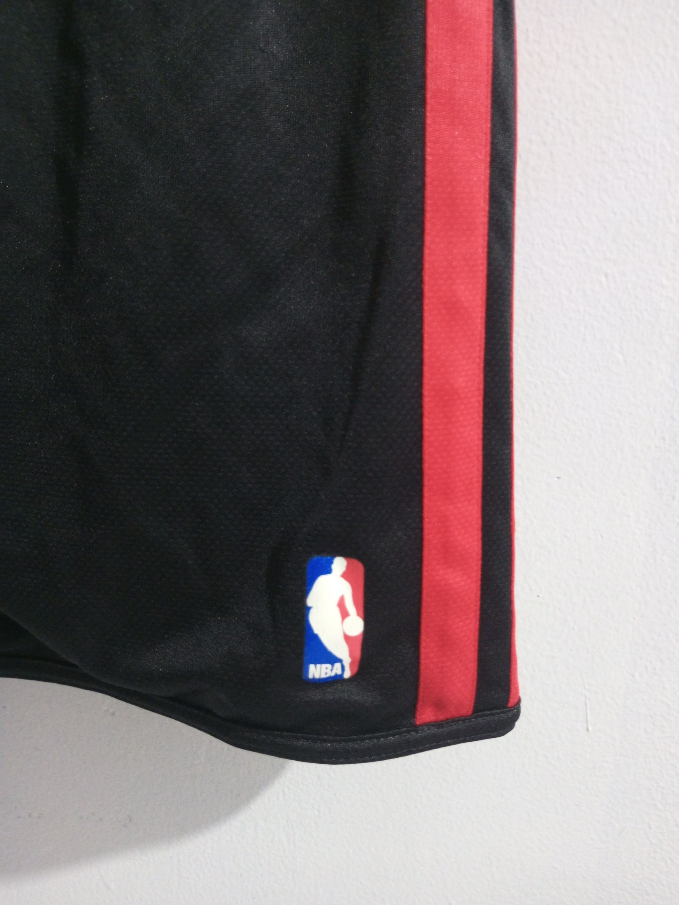 NBA Vintage Adidas Chicago Bulls reversible jersey Size US L / EU 52-54 / 3 - 5 Thumbnail
