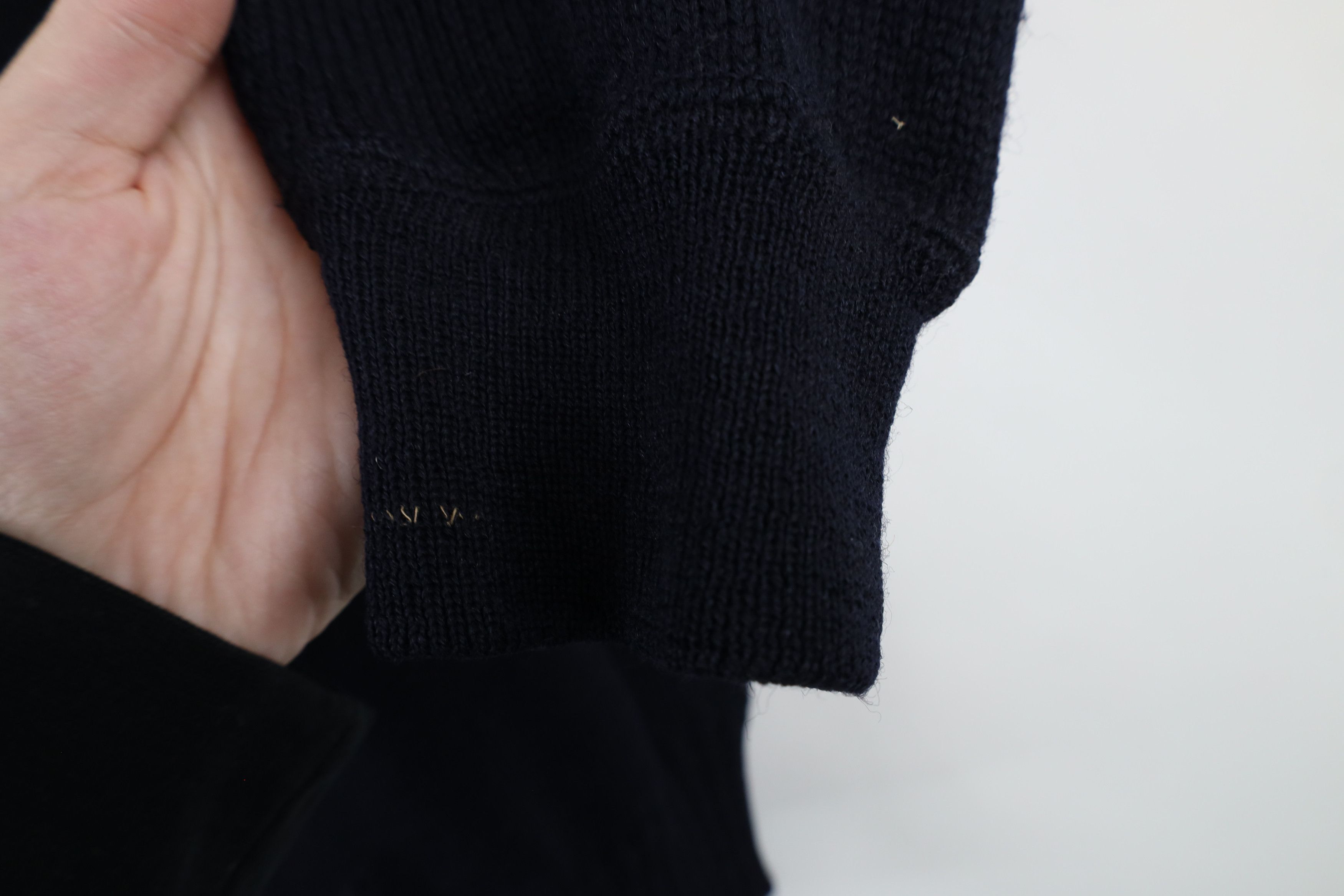 Vintage Vintage 40s Military World War II Wool Naval Sweater USA Size US S / EU 44-46 / 1 - 8 Thumbnail