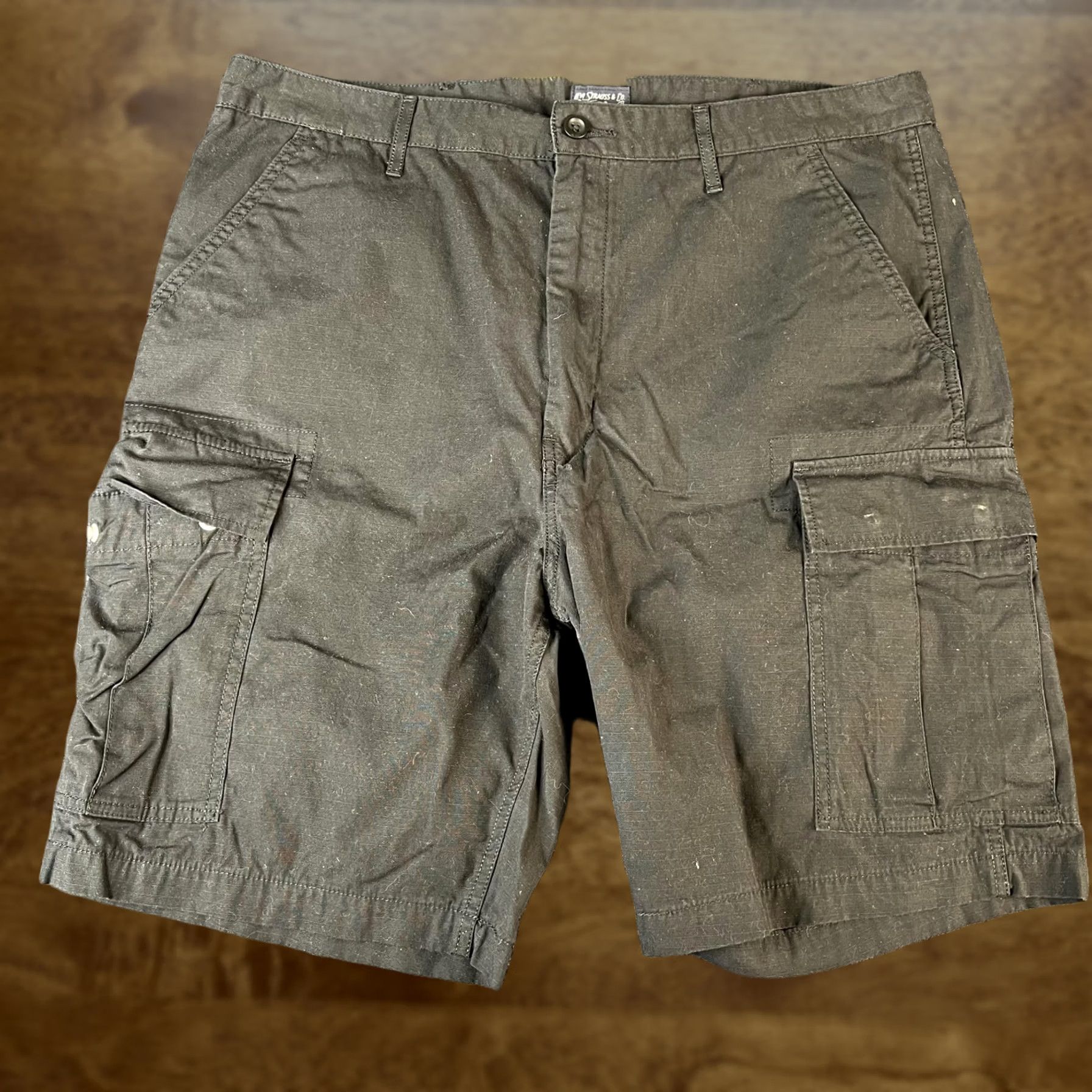Levi's Levi's Mens Large Brown Cargo Shorts Ripstop Utility Pockets Casual Hiking Size US 33 - 1 Thumbnail