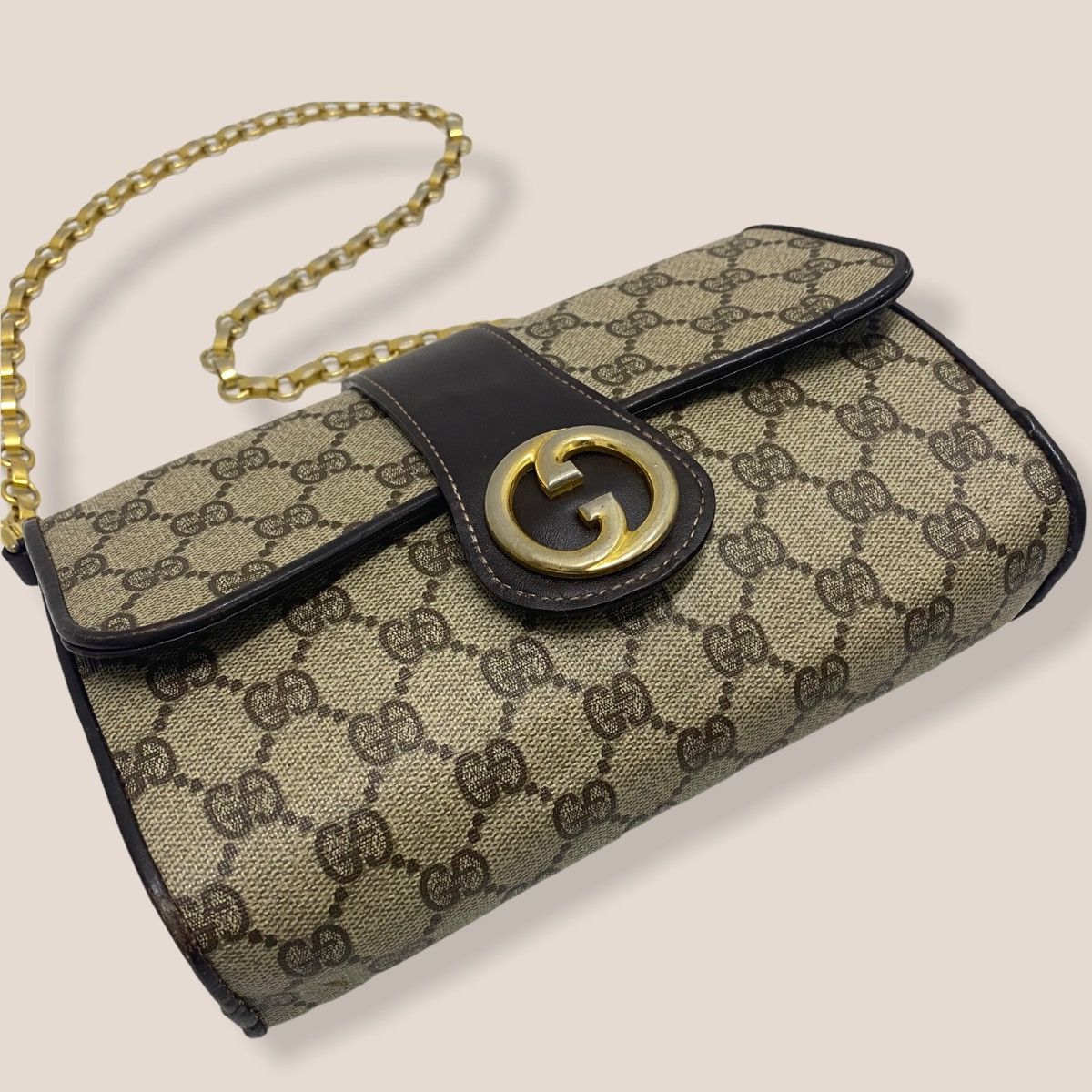 Vintage ‼️YES‼️ AUTHENTIC GUCCI GG BIG LOGO CHAIN SHOULDER BAG Size ONE SIZE - 4 Thumbnail