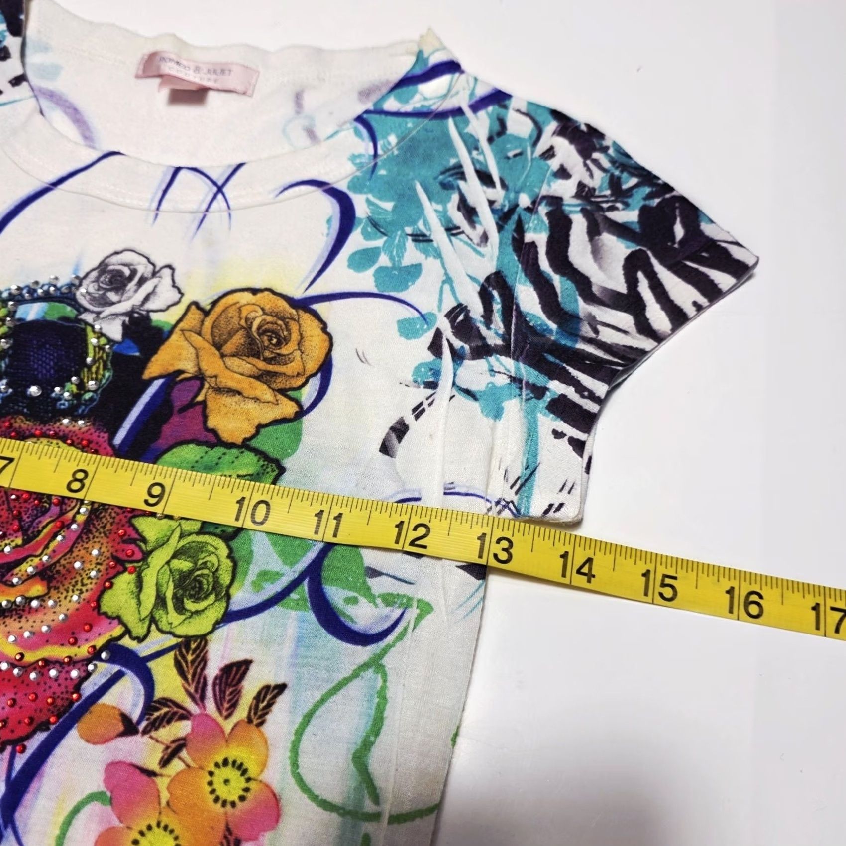 Vintage Romeo & Juliet Couture Embellished Shirt Women's Small Y2K Graphic USA Flowers Shirt Adult Womens S Crew Neck Short Sleeve Rhinestone Leopard Size S / US 4 / IT 40 - 6 Thumbnail