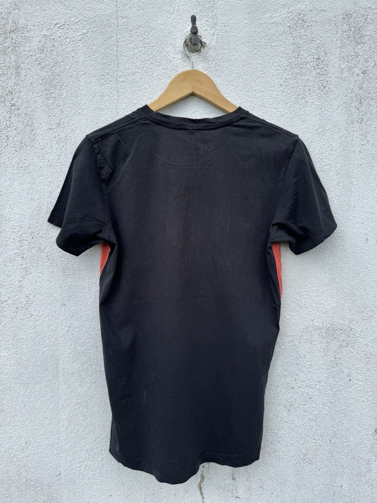 Diesel Diesel Punk Avant-Garde Distressed T-Shirt Vintage 2000s Y2K Size US S / EU 44-46 / 1 - 3 Thumbnail