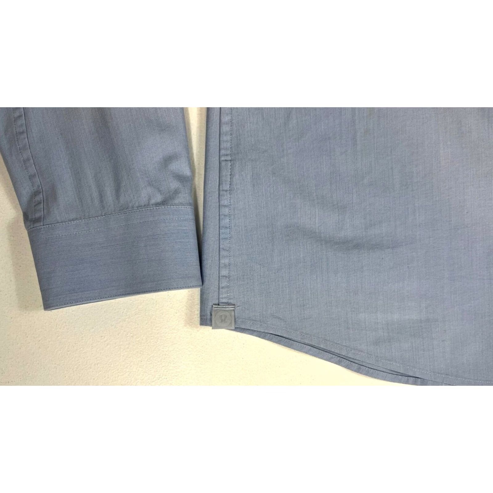 Lululemon VINTAGE Lululemon Commission Long Sleeve Shirt XL Blue Men’s Button-Up Shirt Size US XL / EU 56 / 4 - 5 Thumbnail