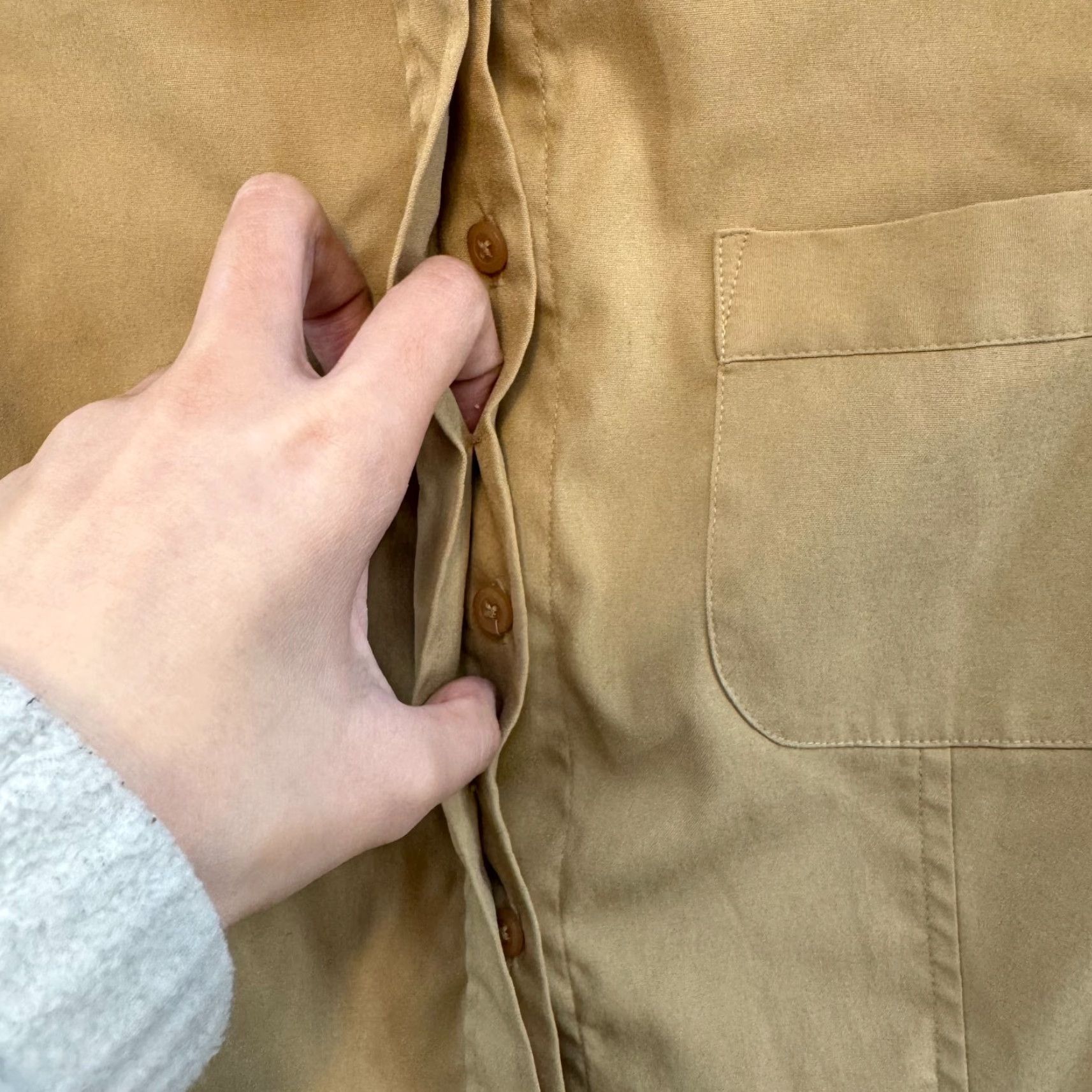 Express VINTAGE Y2K Express Dress Shirt Medium Khaki Tan Button Blouse Corpcore Career Shirt M Beige Mens/Boys? Size M / US 6-8 / IT 42-44 - 4 Thumbnail