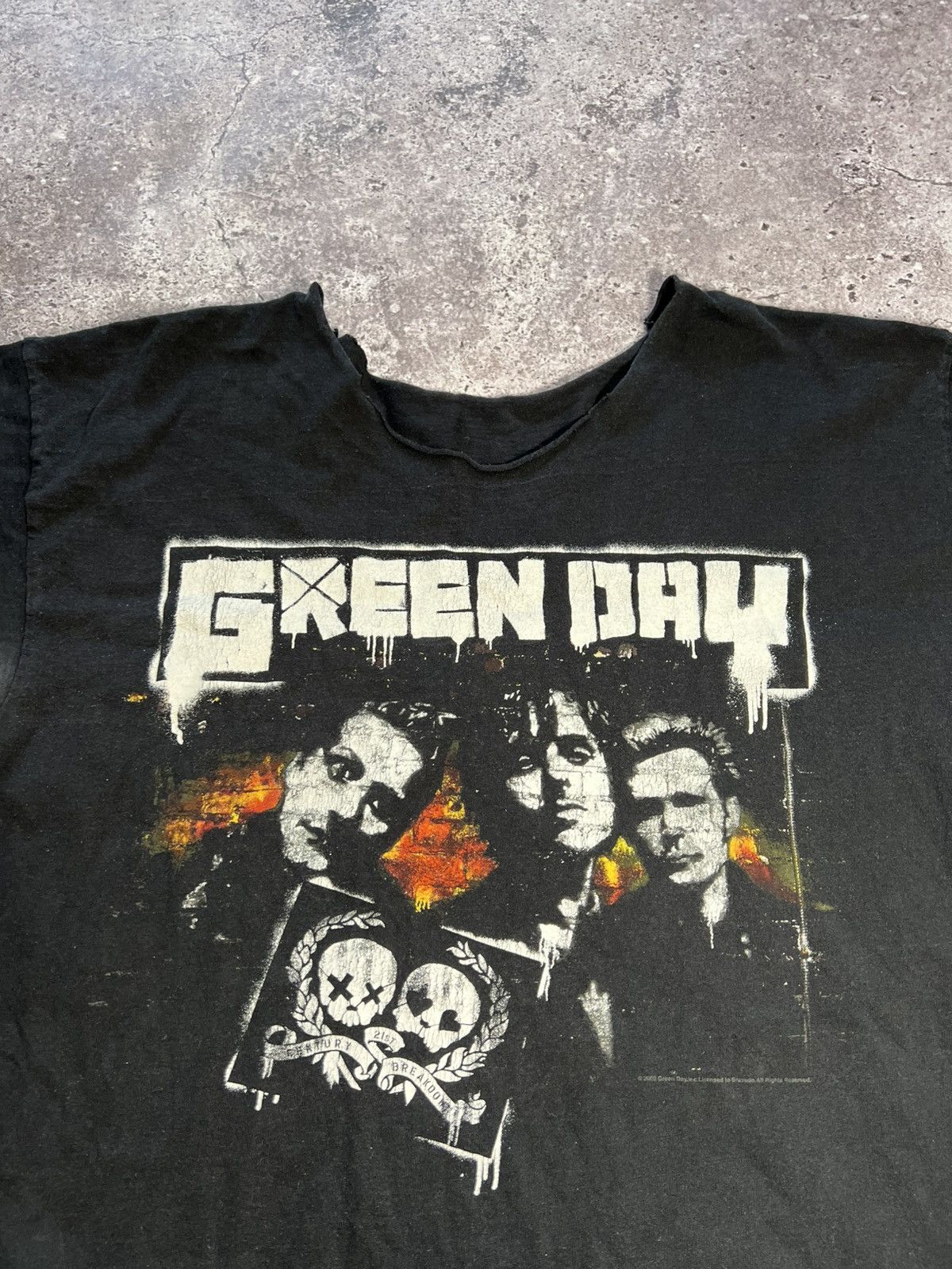 Band Tees × Vintage Vintage 2000s GREEN DAY TRASHED BAND TEE Size US M / EU 48-50 / 2 - 2 Thumbnail