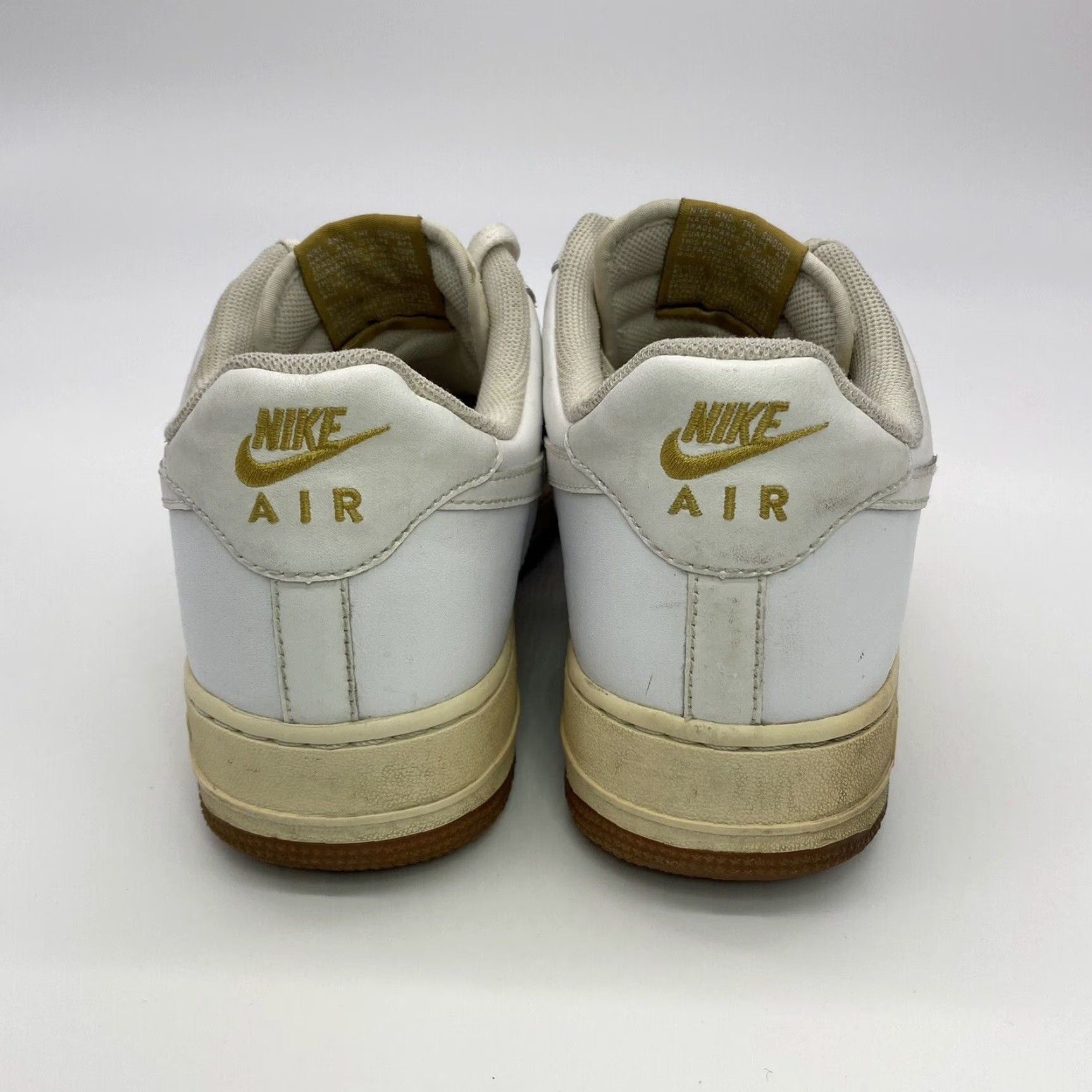 Nike VINTAGE Nike Air Force 1 '07 MENS Sneaker Low Top White Gum Distressed 315122-992 Size 11 Size US 10 / EU 43 - 3 Thumbnail