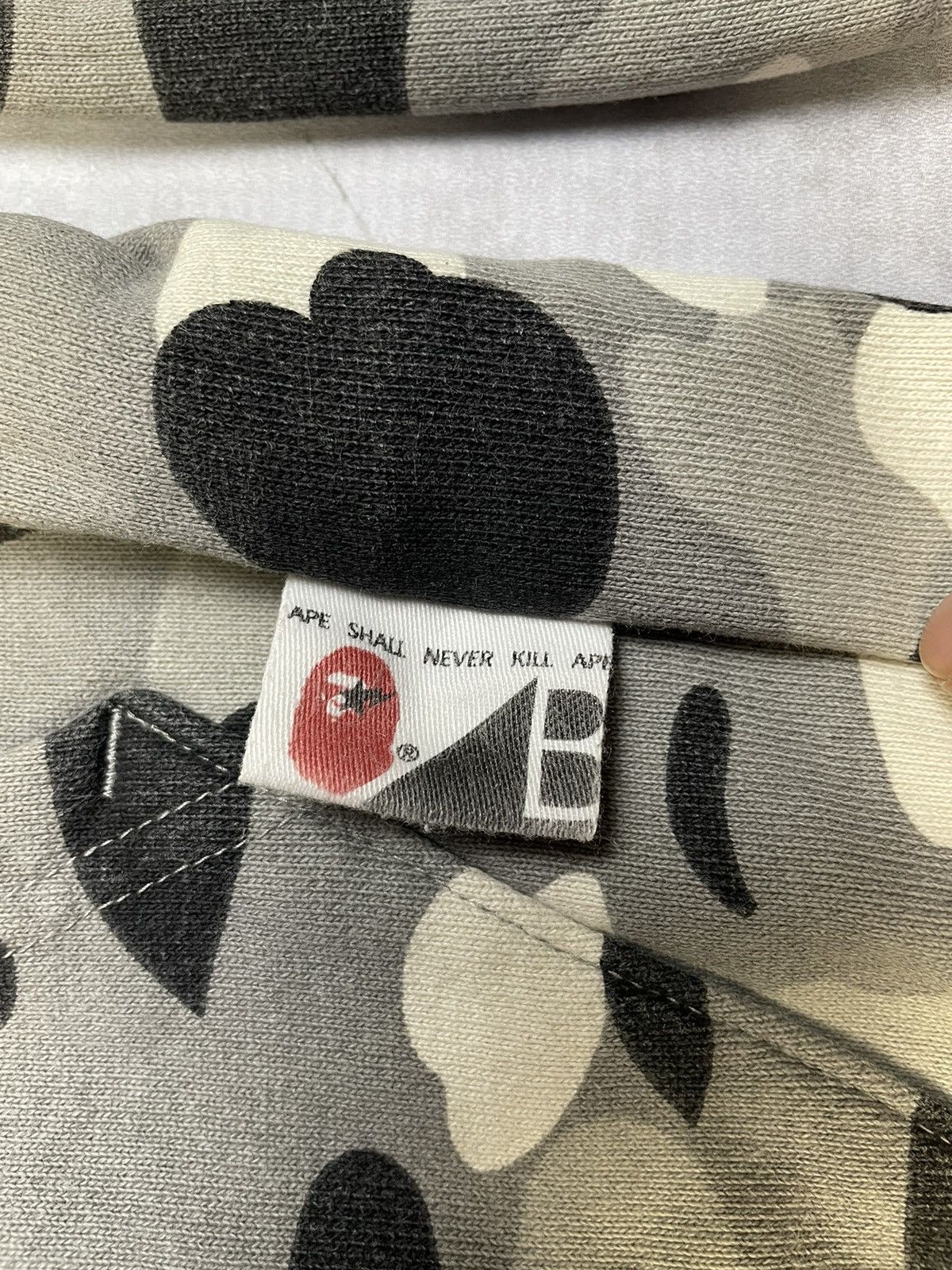 Bape OG Bape 1st Camo Split Hoodie Size US M / EU 48-50 / 2 - 5 Thumbnail