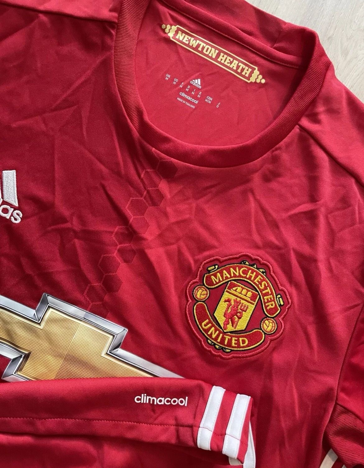 Adidas Manchester United Adidas 2015-2016 Home Jersey Mens Medium Size US M / EU 48-50 / 2 - 2 Thumbnail
