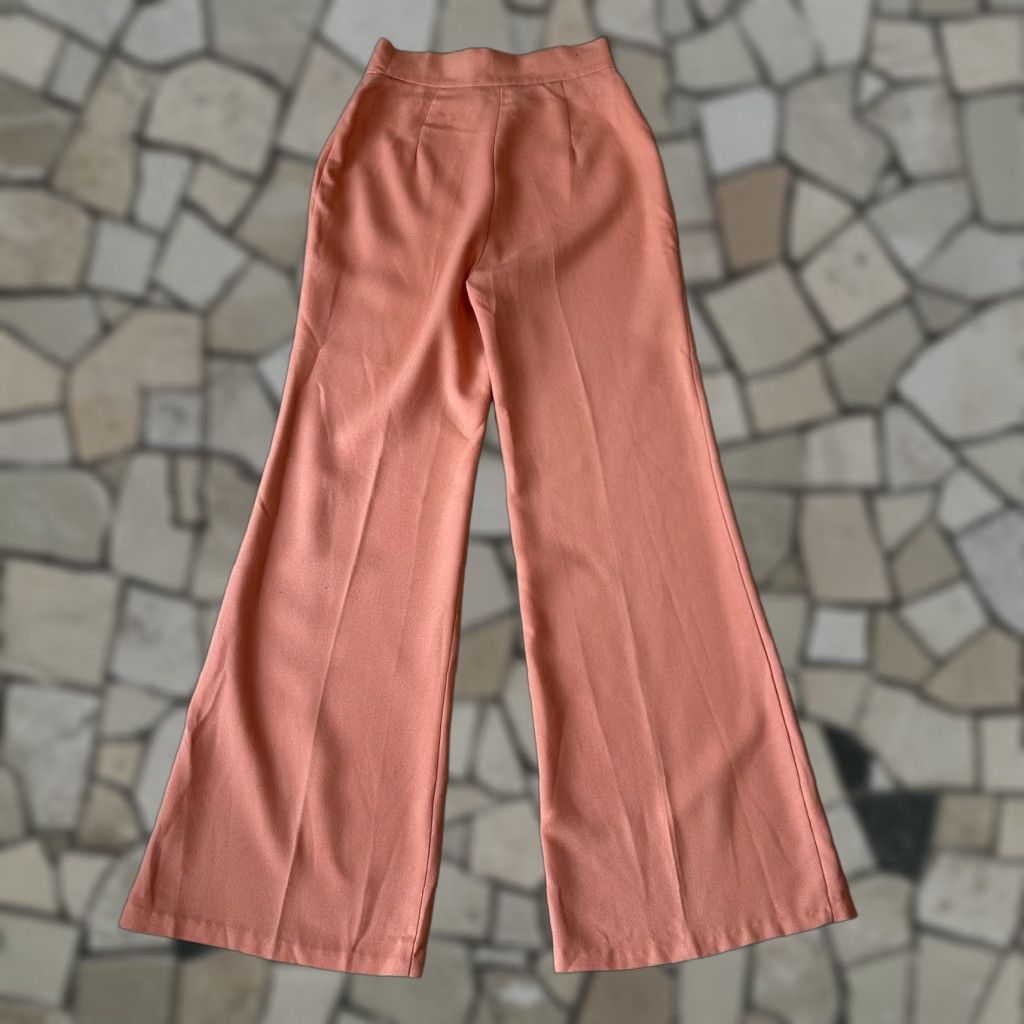 Bell VINTAGE Oops California Bell Bottom Trousers High Rise 26x32 Women’s Peach Polyester 1970s Hippy Casual Womens Size 26" / US 2 / IT 38 - 1 Thumbnail
