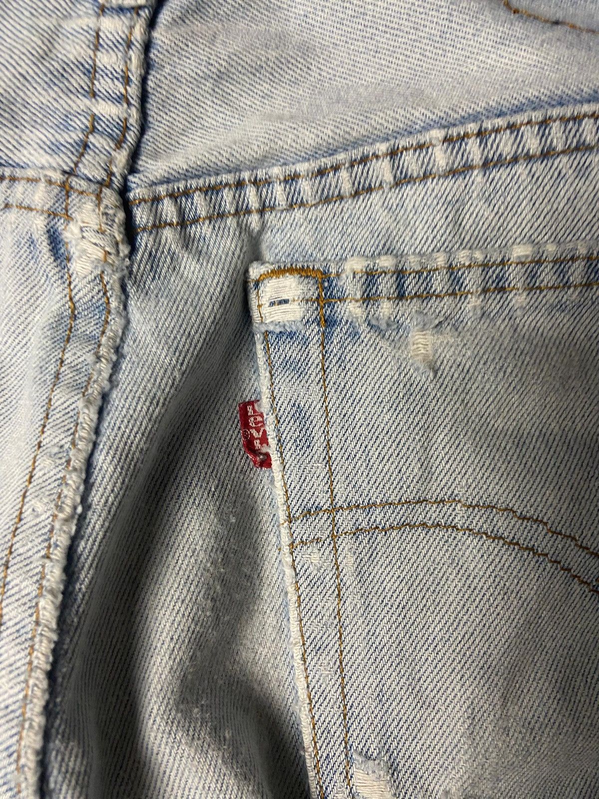 Levi's LEVIS Ohio State Distressed Jeans with Elastic Waist (165) Size US 32 / EU 48 - 2 Thumbnail