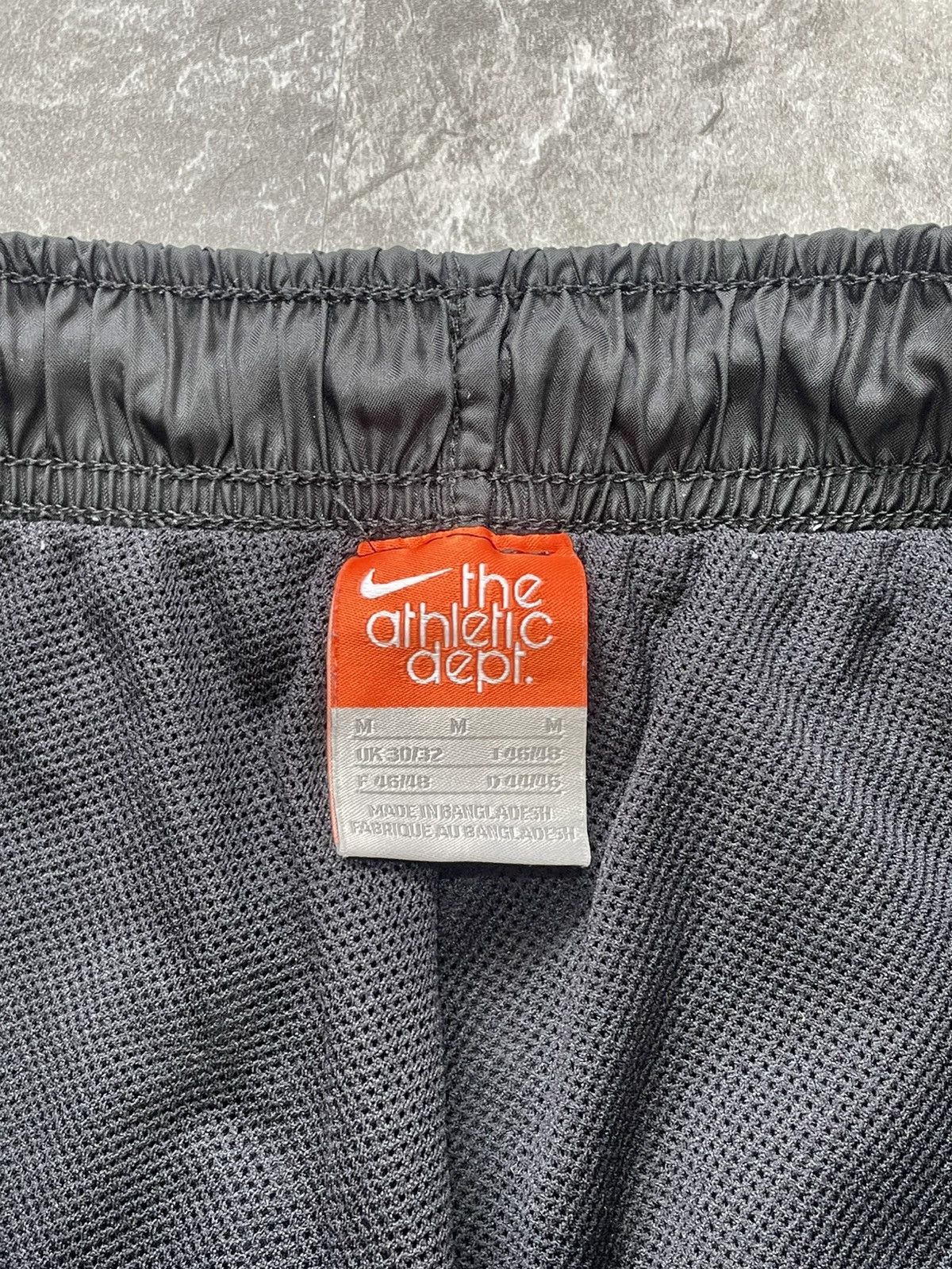 Nike Nike Baggy Vintage Y2K Nylon Track Pants Joggers Hype M Size US 32 / EU 48 - 9 Thumbnail