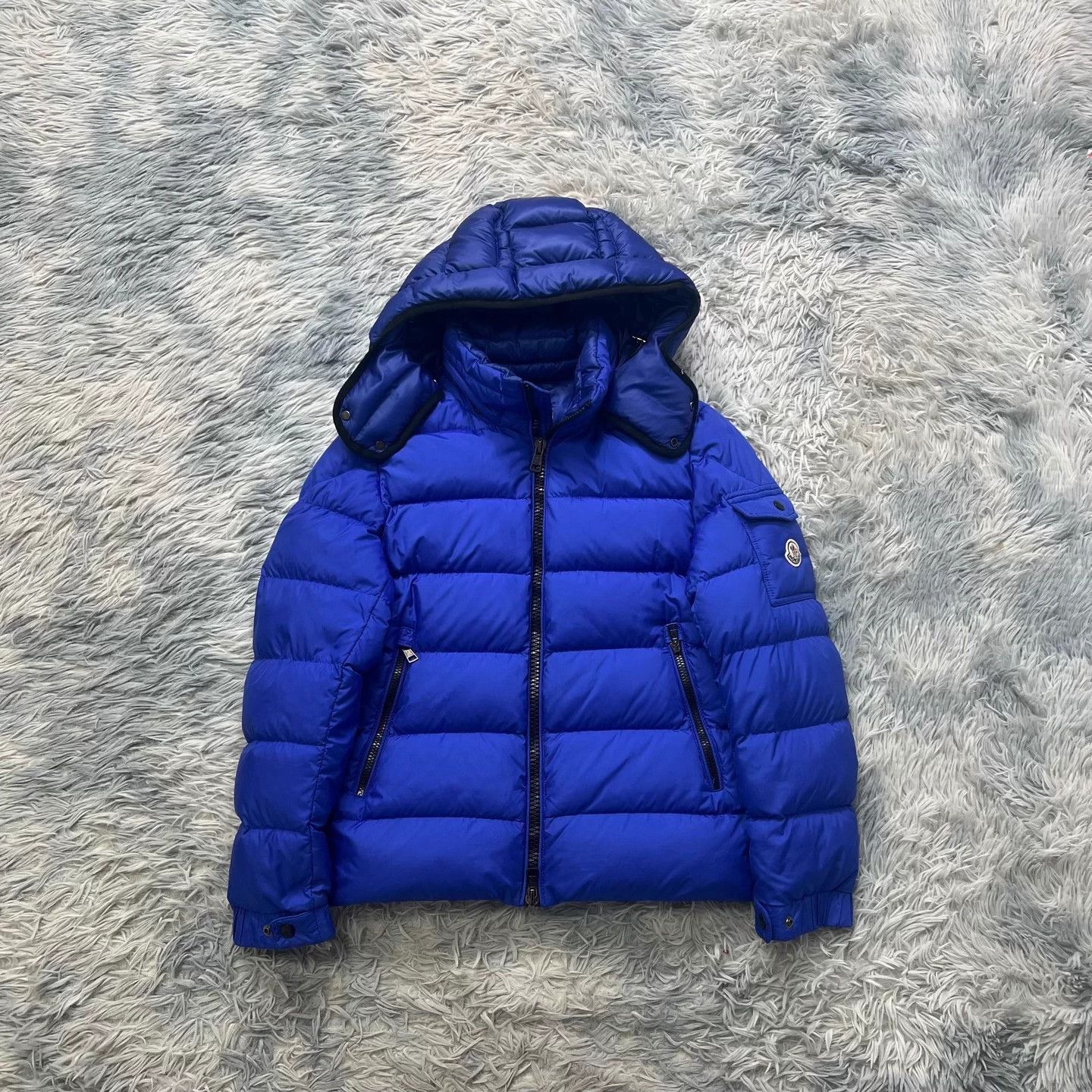 Moncler Moncler down jacket, size 1, 98% new. Size US S / EU 44-46 / 1 - 1 Thumbnail