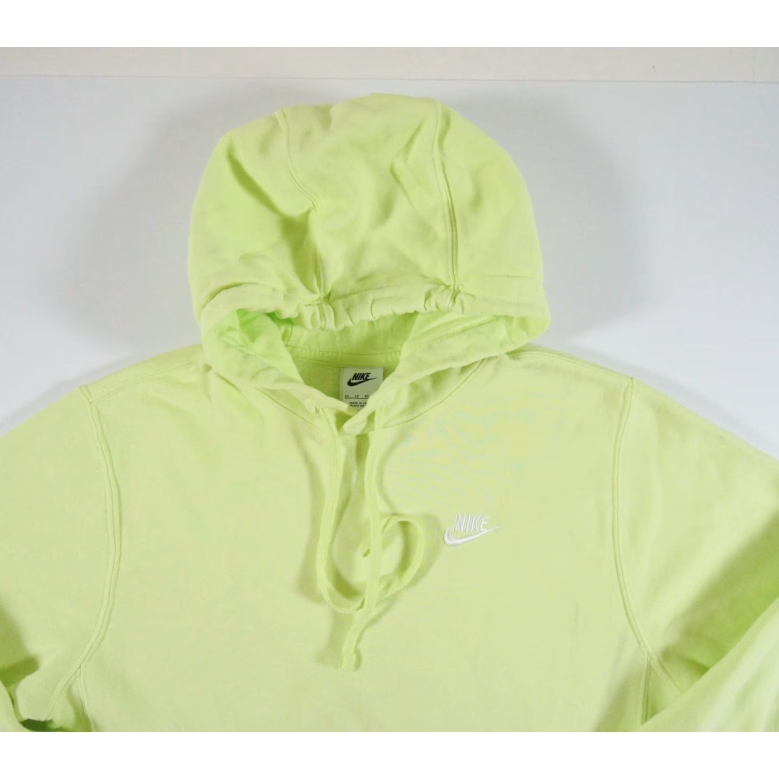 Nike VINTAGE Nike Sweatshirt Mens XS Green Volt Hoodie Pullover Swoosh Adult Sweater XSmall Size US XS / EU 42 / 0 - 2 Thumbnail