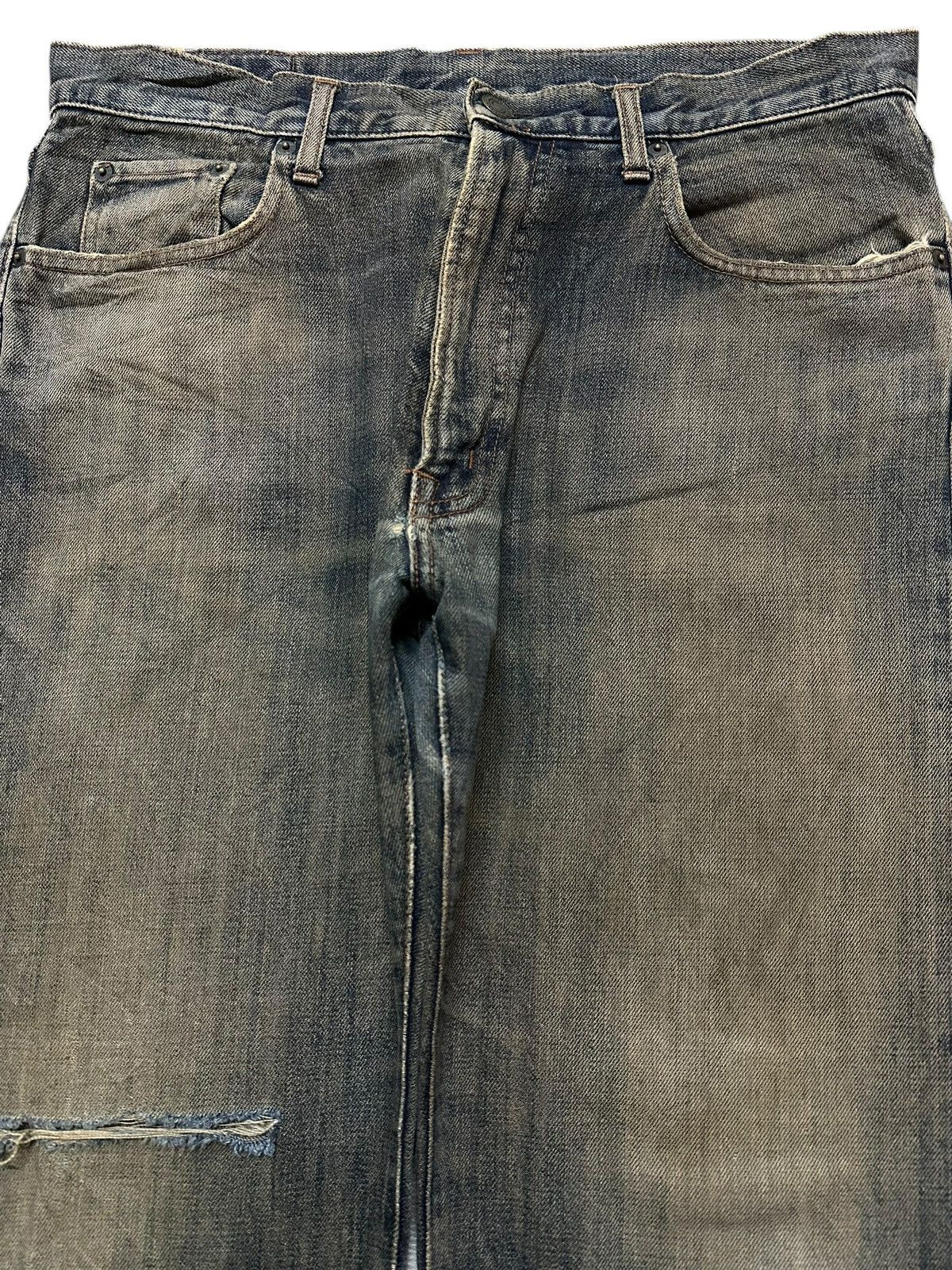Japanese Brand Vintage Japanes Brand Mud Wash Faded Distressed Baggy Jeans Size US 34 / EU 50 - 3 Thumbnail