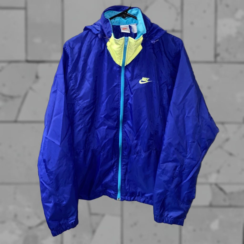 Nike VINTAGE Nike Women’s Full Zip Rain Jacket Size Large Purple Nylon Casual Women Size L / US 10 / IT 46 - 1 Thumbnail