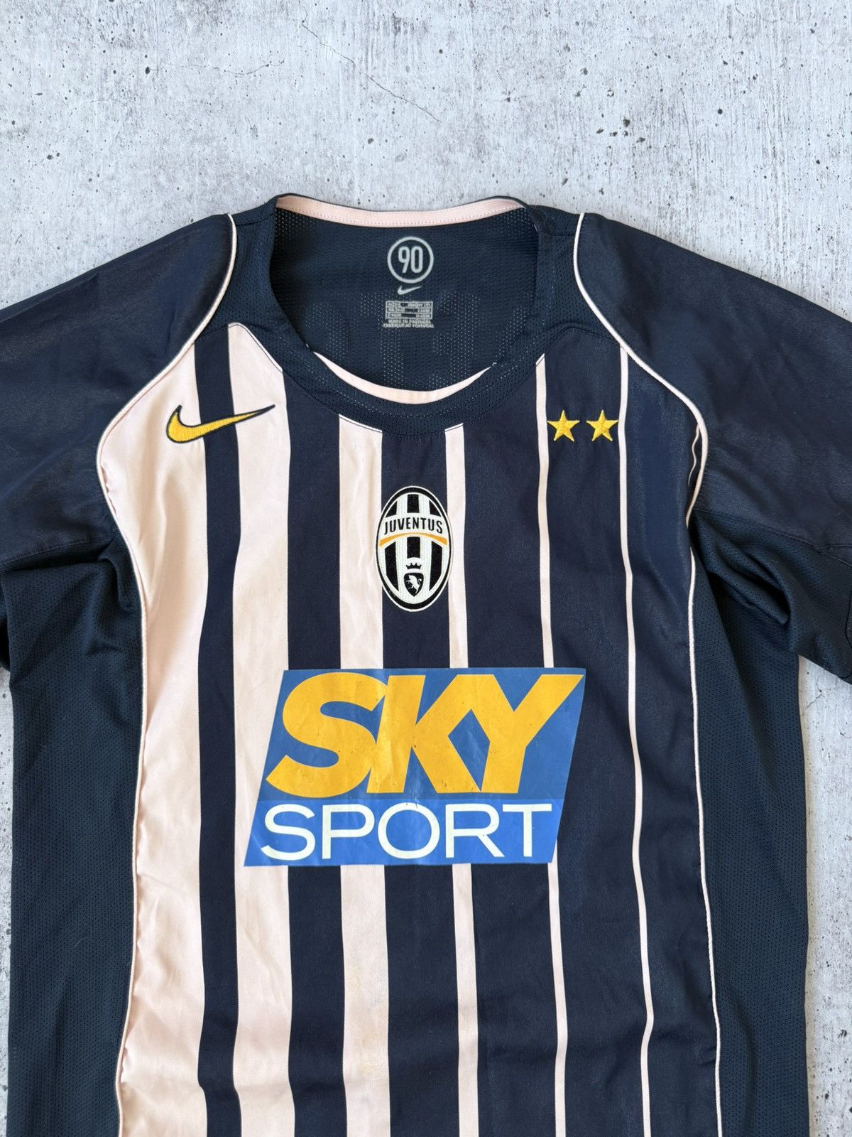 Nike × Vintage Nike Juventus Vintage 2004/2005 Third Jersey Size US S / EU 44-46 / 1 - 6 Thumbnail