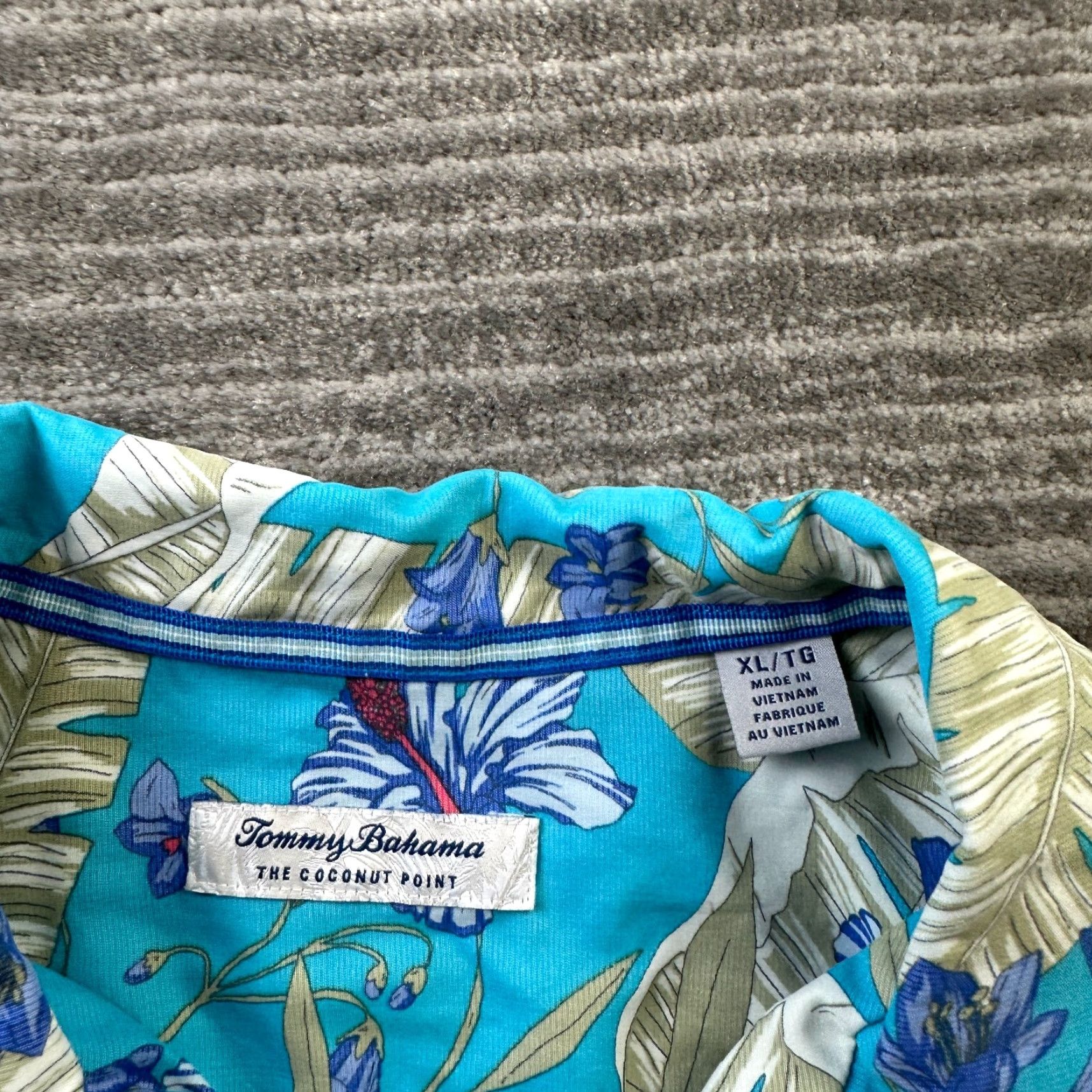Tommy Bahama Tommy Bahama Island Zone Shirt Mens XL Blue Floral Button-Up Short Sleeve Casual Classic Size US XL / EU 56 / 4 - 6 Thumbnail