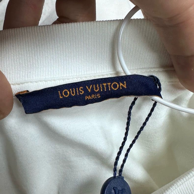Louis Vuitton Louis Vuitton Candy color LOGO short sleeve Size US L / EU 52-54 / 3 - 5 Thumbnail