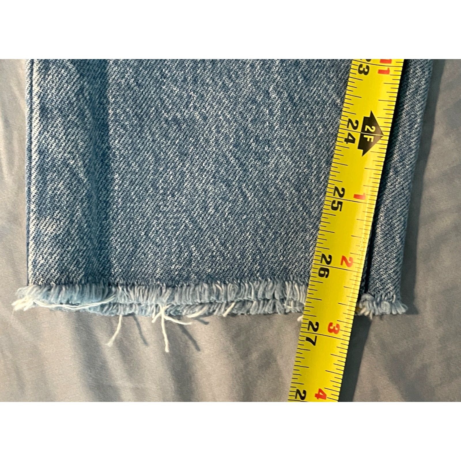Levi's Levi’s Premium Jeans Size 25 Blue Wedgie Button Fly High Rise Tapered Leg Women Size ONE SIZE - 8 Thumbnail