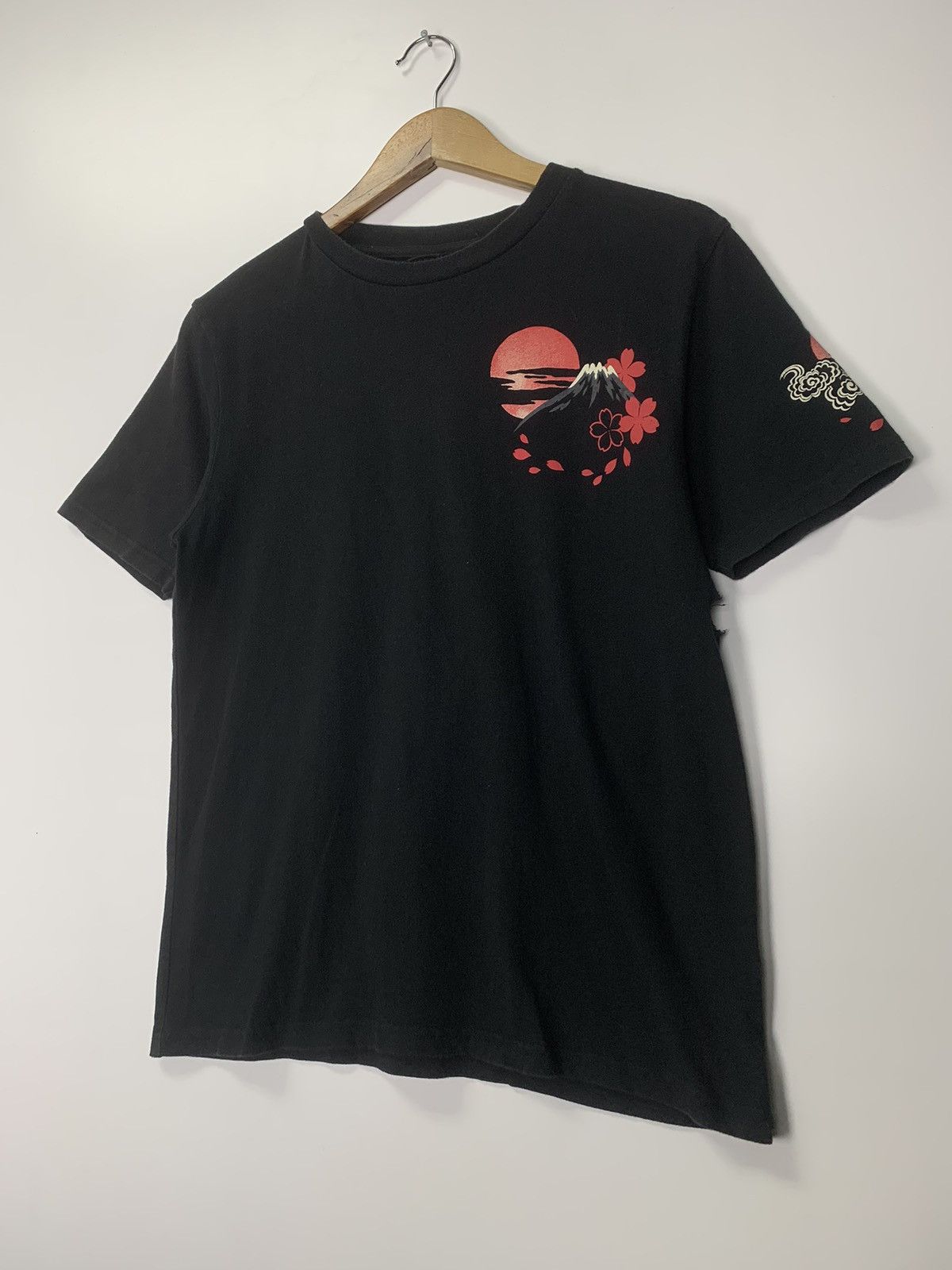 Vintage Vintage Japanesse Sukajan T-shirt Size US M / EU 48-50 / 2 - 7 Thumbnail